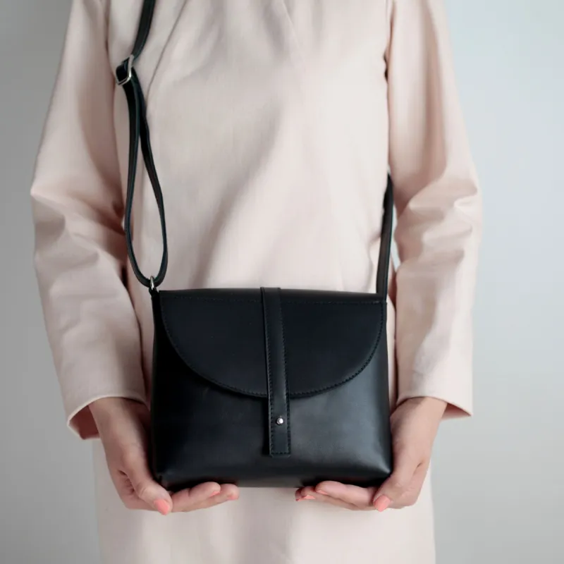 Schultertasche KNOB Schwarz sold by Alex Bender