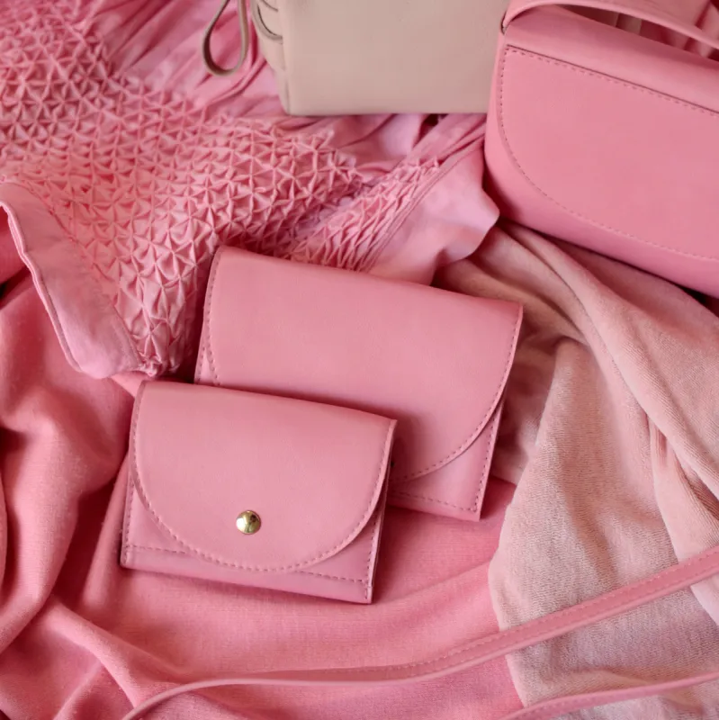 Kleines Portemonnaie Flamingo Pink sold by Alex Bender