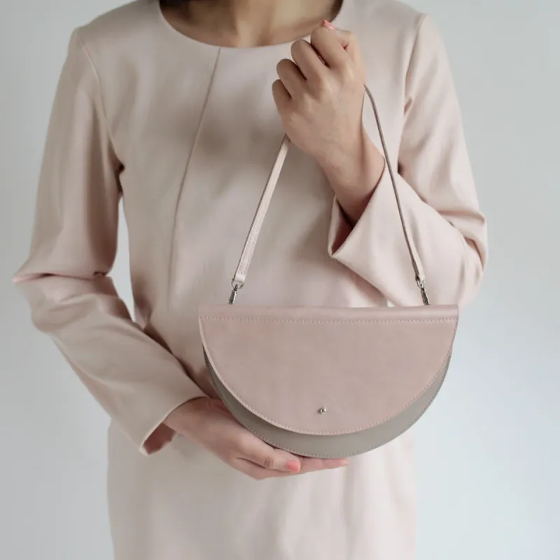 Foldover Halbmondtasche 3TON Taupe, Shiny Rose und Rose sold by Alex Bender