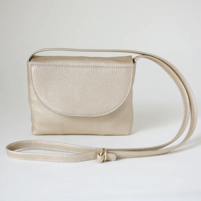 Minimalistische Schultertasche Hellgold sold by Alex Bender