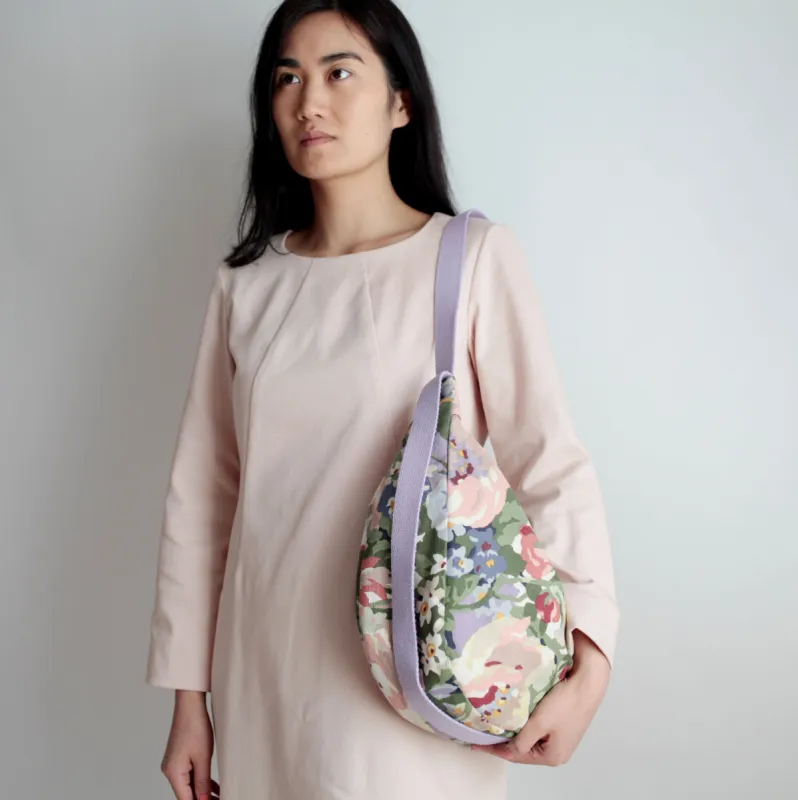 Schultertasche POUCH Upcycling Blumenprint sold by Alex Bender