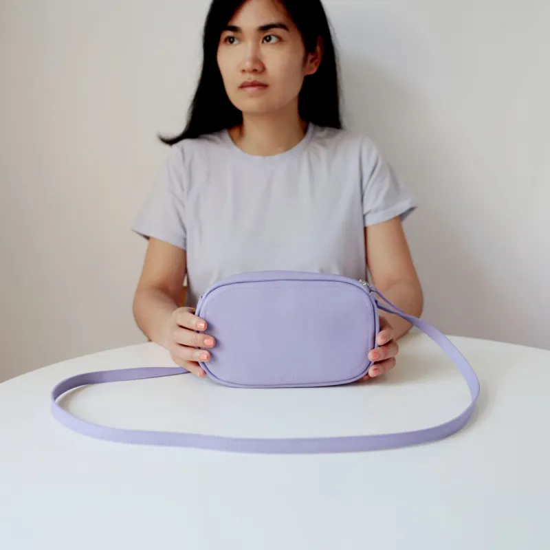 Handtasche OVAL Flieder sold by Alex Bender
