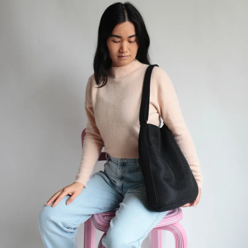 Bucket Bag 3D Mesh Schwarz sold by Alex Bender