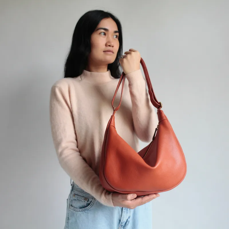 Lederbeutel POUCH Cognac sold by Alex Bender