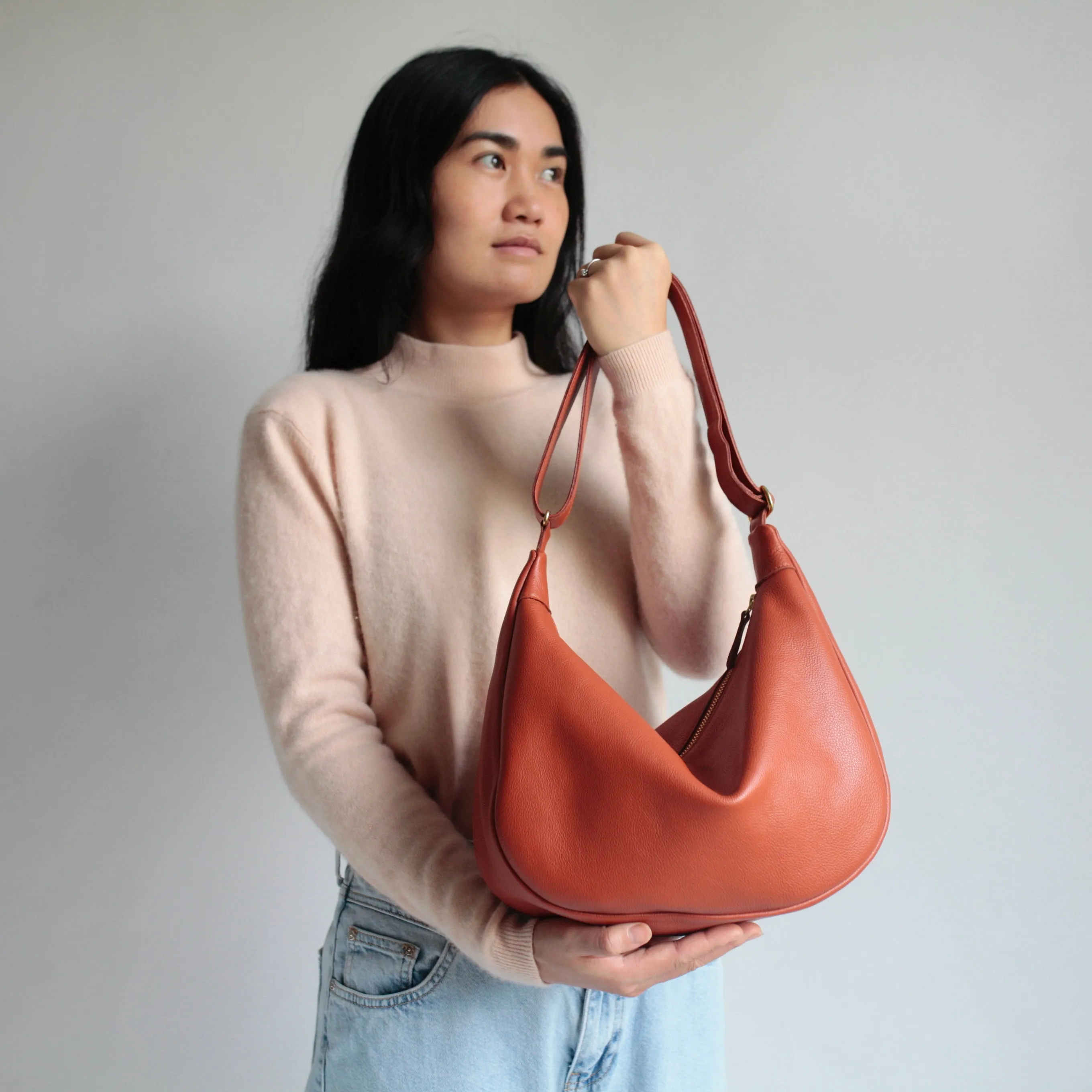 Lederbeutel POUCH Cognac sold by Alex Bender