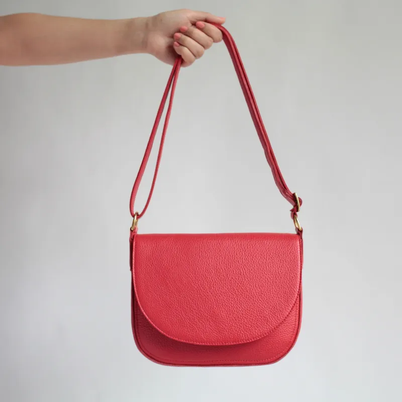 Satteltasche Rot sold by Alex Bender