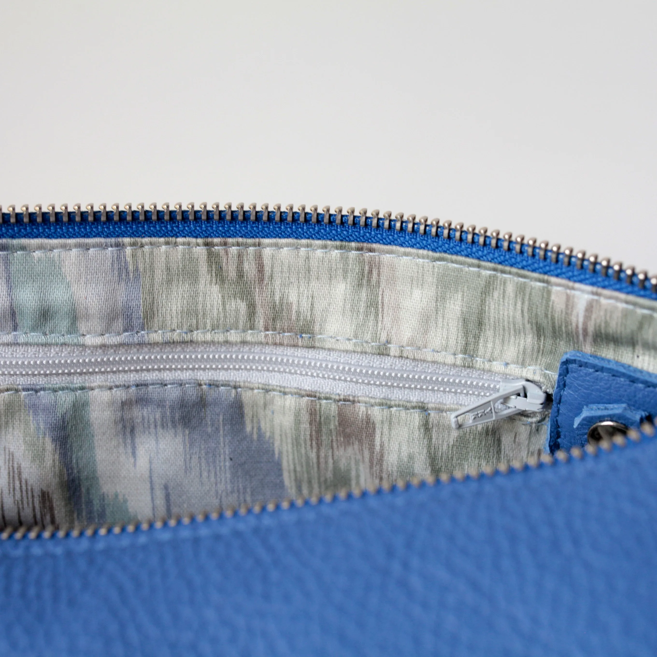 Kleiner Lederbeutel POUCH Schwarz sold by Alex Bender product image thumbnail 4