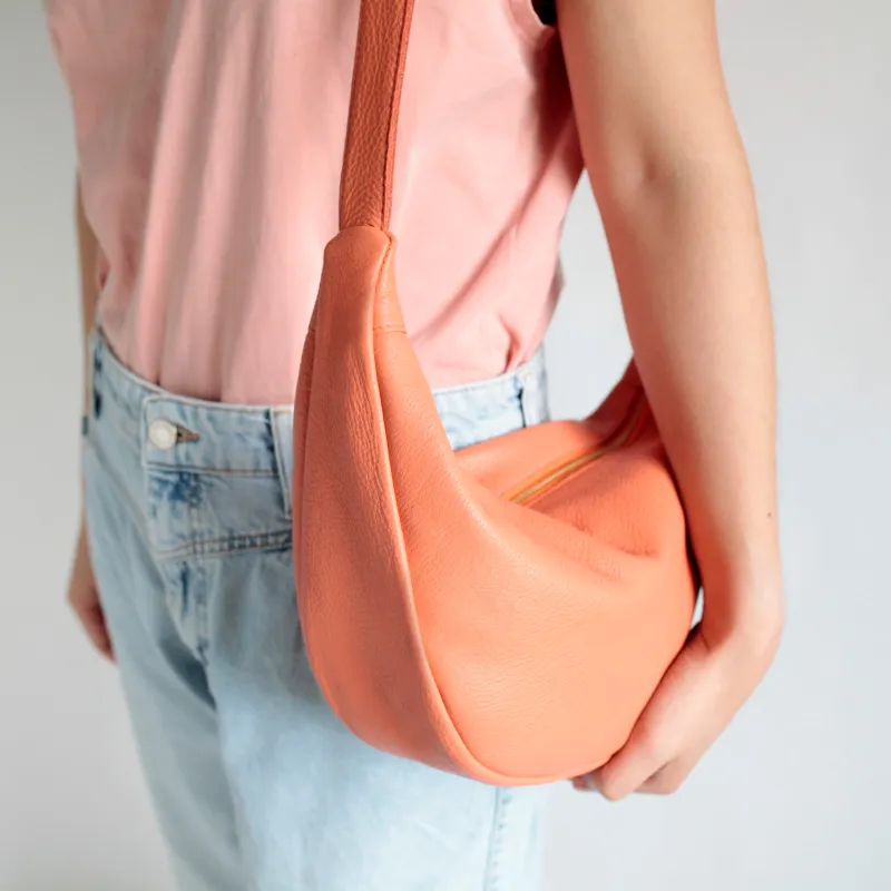 Kleiner Lederbeutel POUCH Korallorange sold by Alex Bender