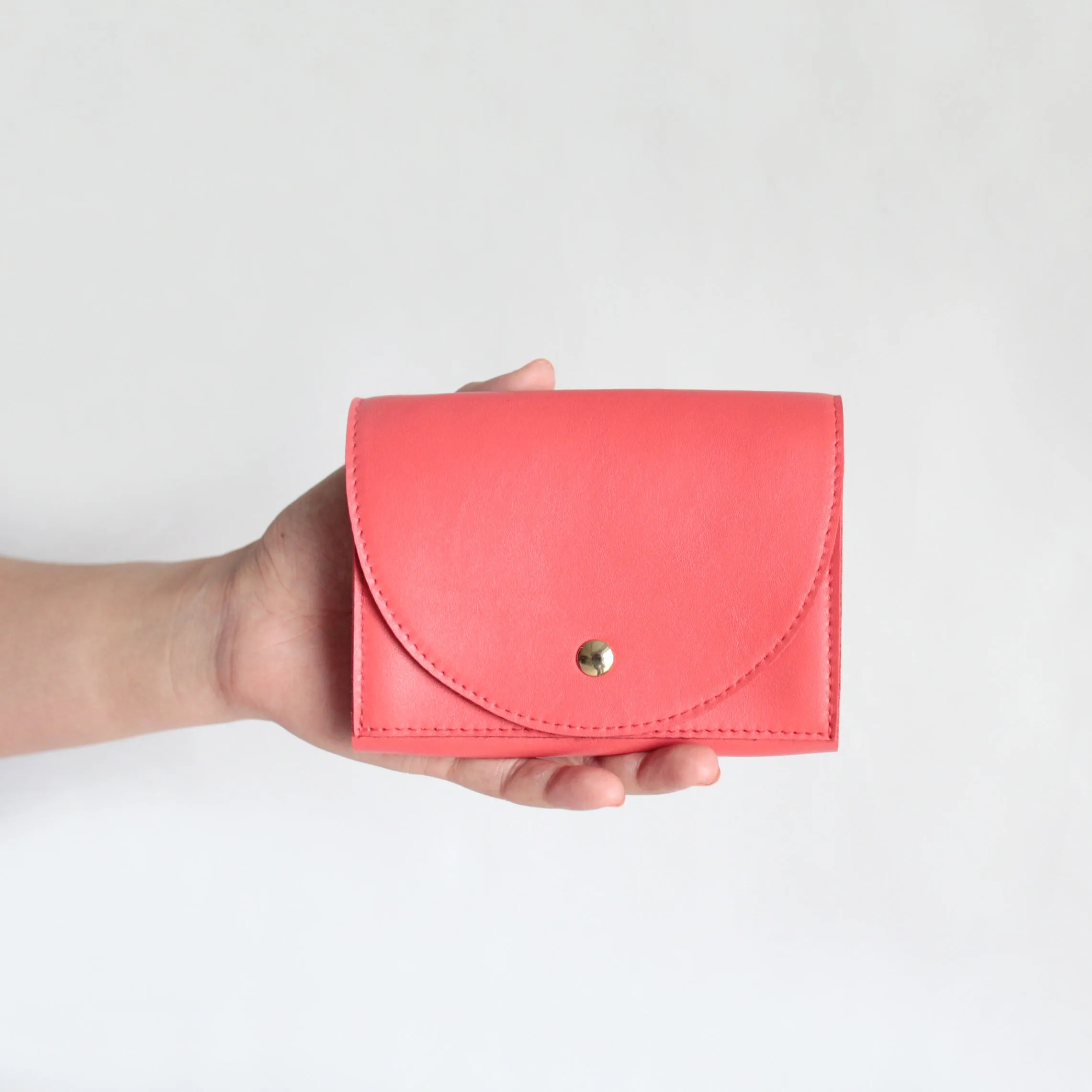 Clutch Portemonnaie mittlere Größe Erdbeere sold by Alex Bender