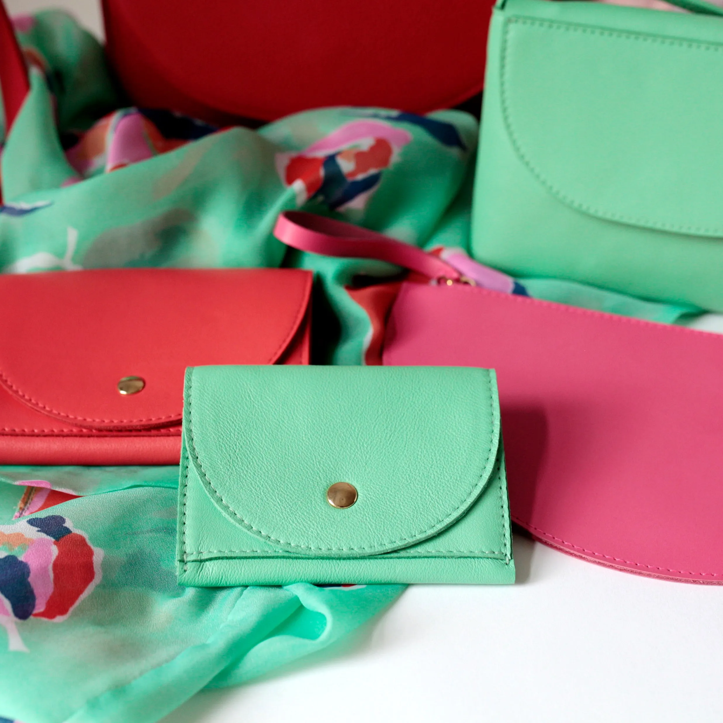 Clutch Portemonnaie mittlere Größe Erdbeere sold by Alex Bender product image thumbnail 4