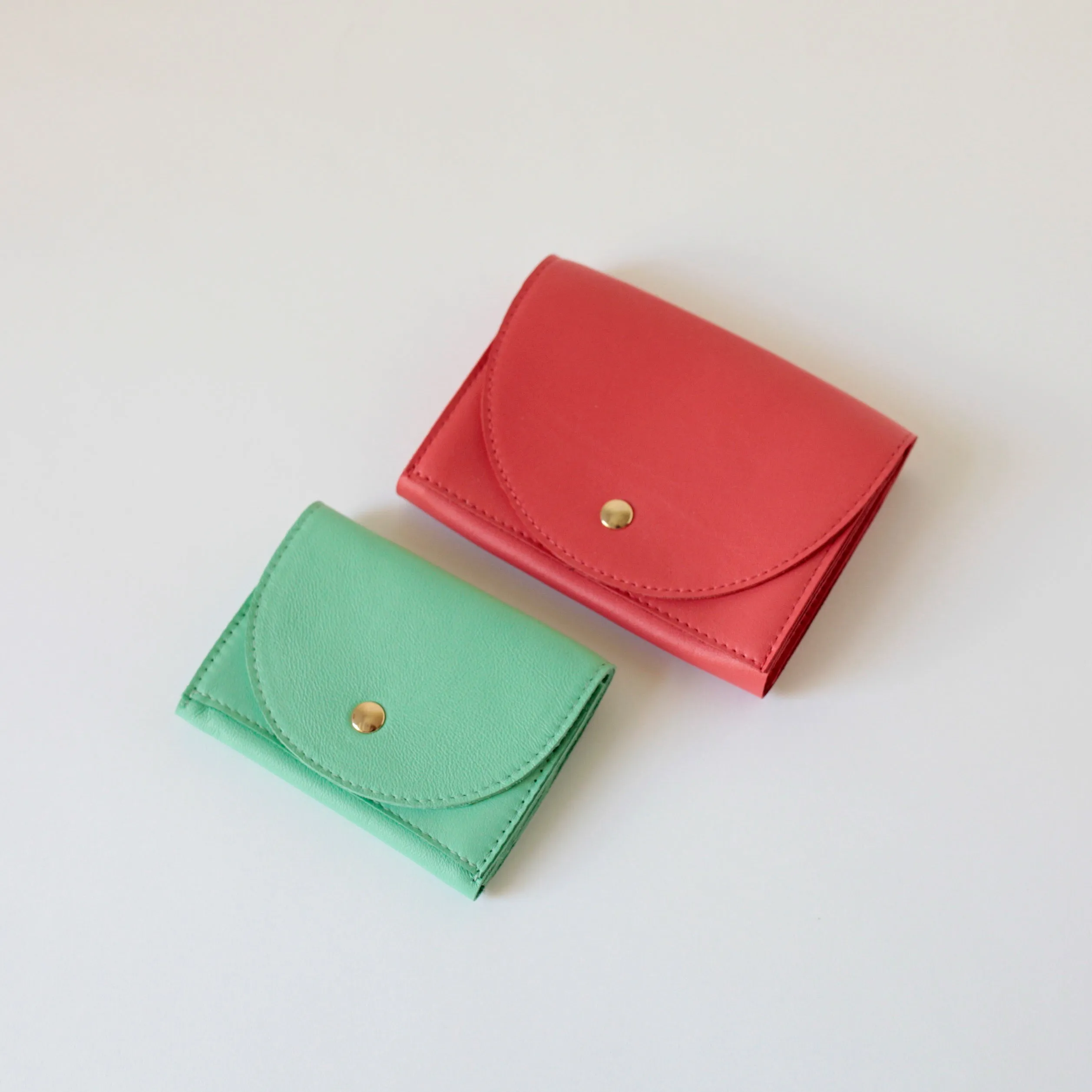 Clutch Portemonnaie mittlere Größe Erdbeere sold by Alex Bender product image thumbnail 3