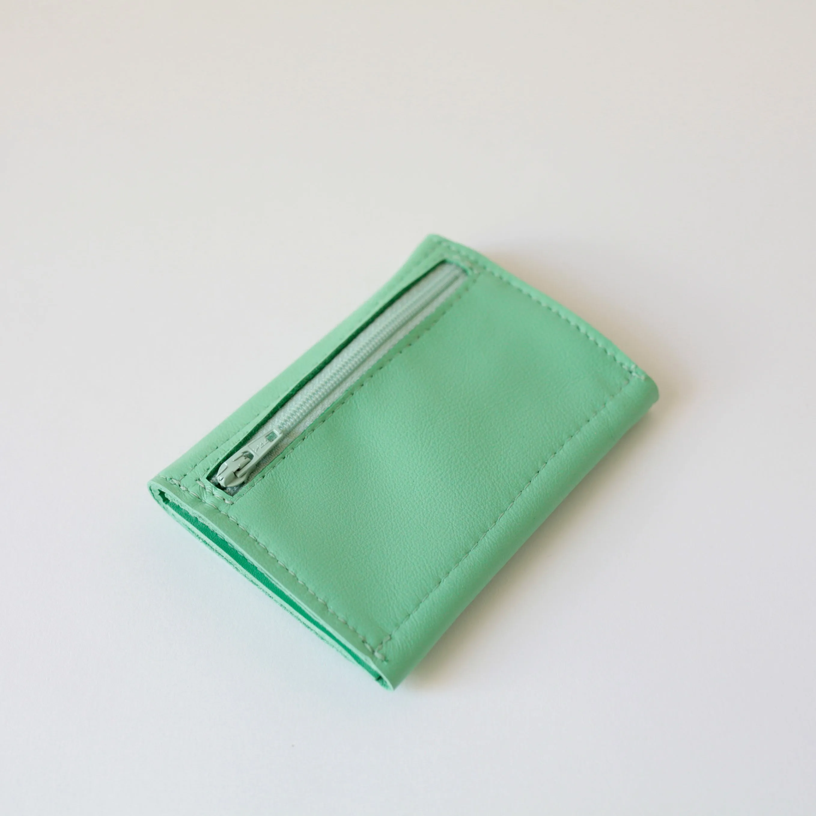 Kleines Portemonnaie Minze sold by Alex Bender product image thumbnail 4