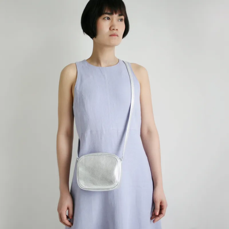 Handtasche ZIP S Silber sold by Alex Bender