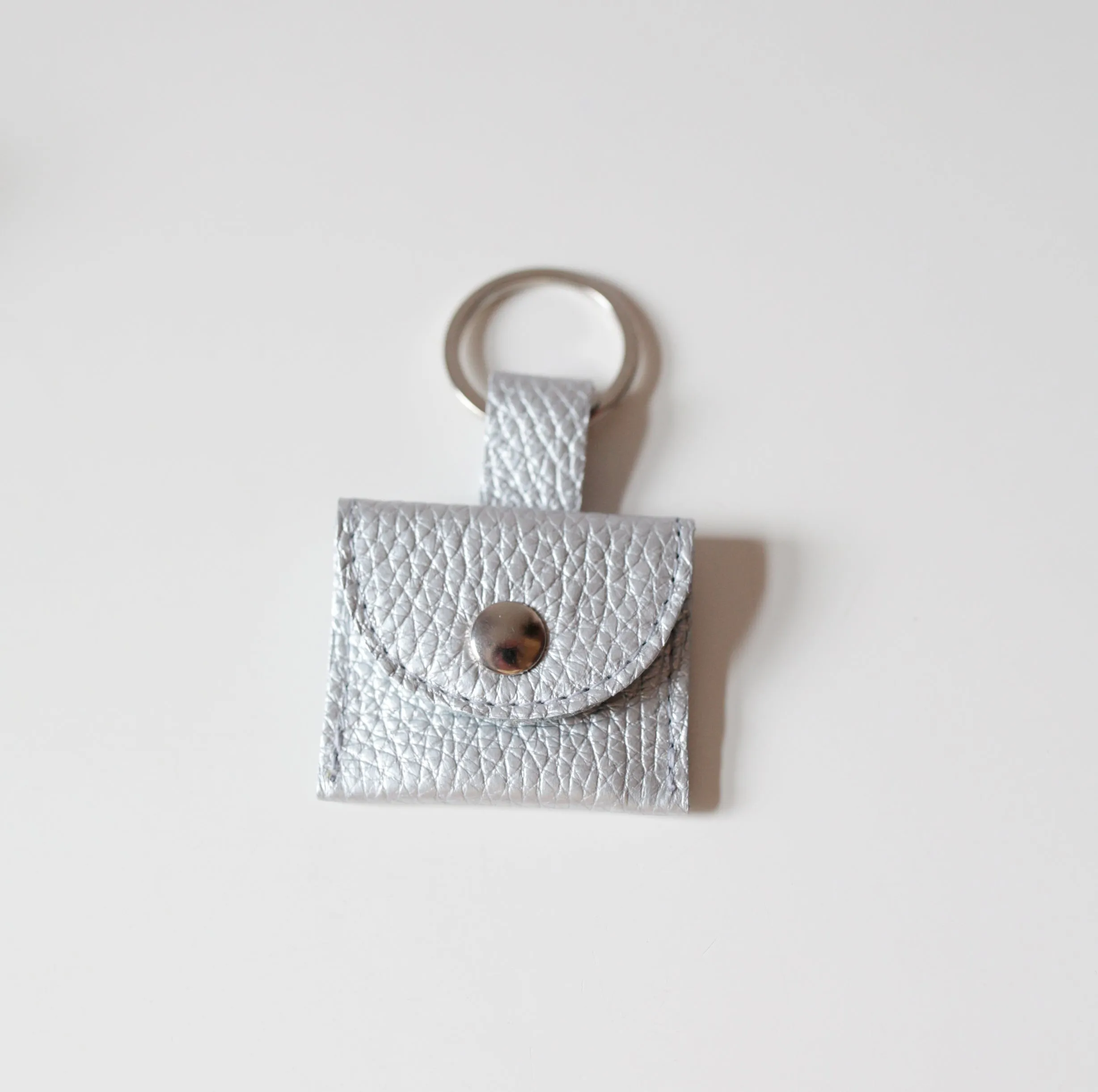 Schlüsselanhänger "Minibag" echt Leder sold by Alex Bender product image thumbnail 3