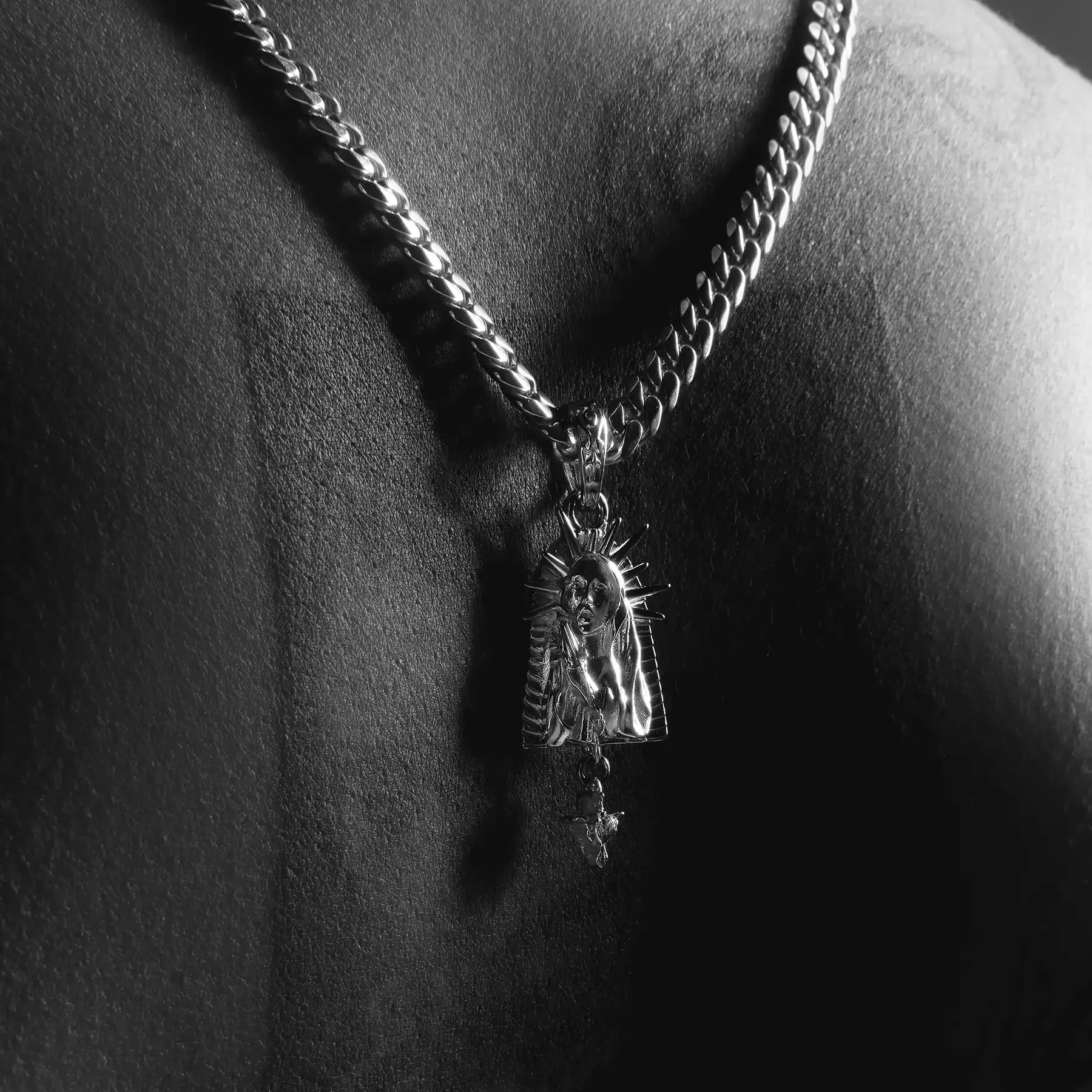 VIRGIN MARY PENDANT sold by Hard Jewelry product image thumbnail 3