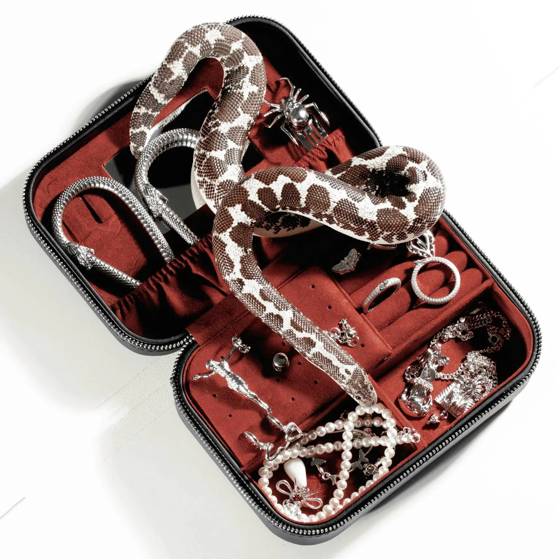 DYT TRAVEL JEWELRY CASE sold by Hard Jewelry product image thumbnail 5