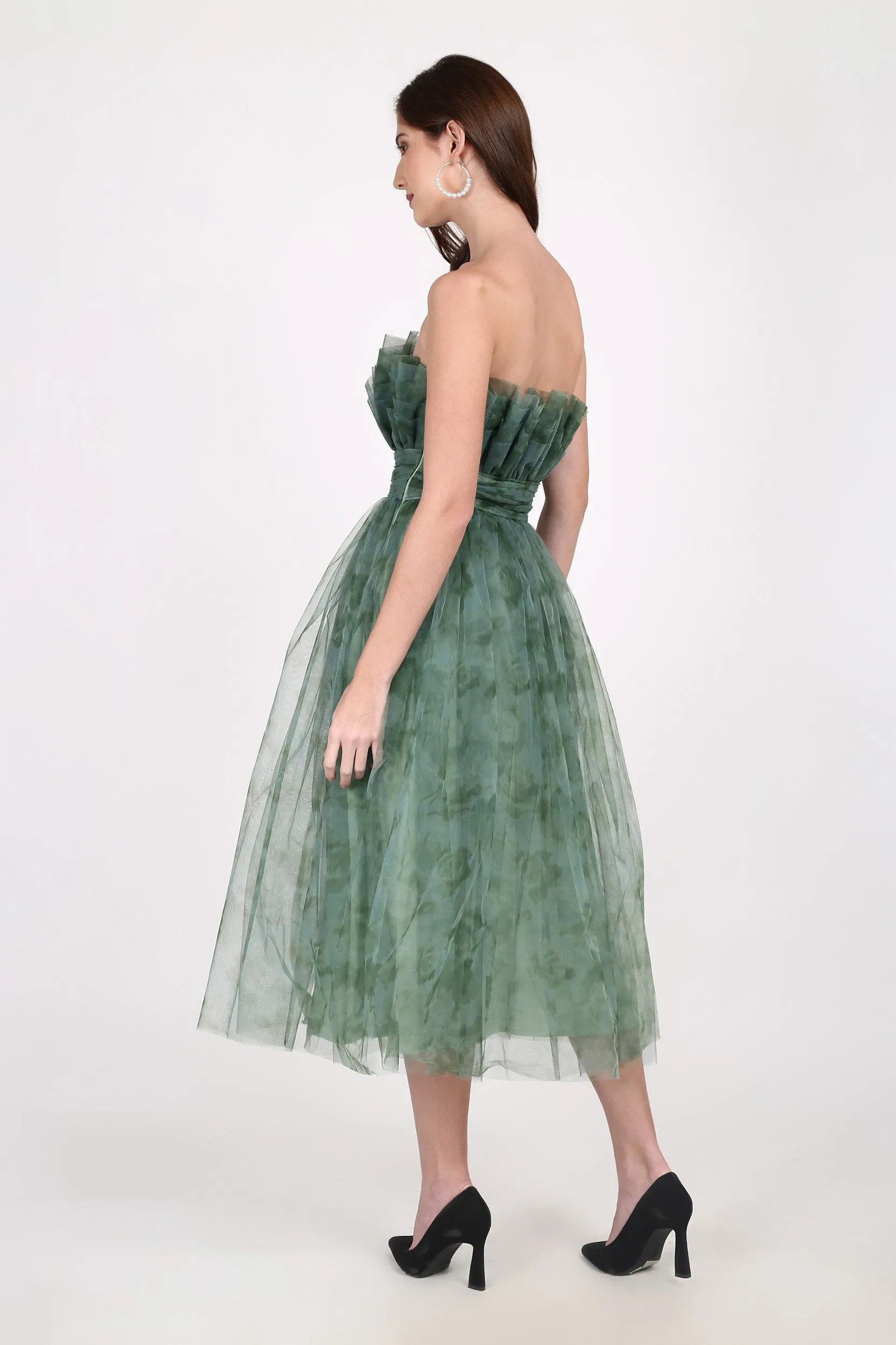 Veriry Tulle Midi Dress in Green Floral Print sold by Lace & Beads product image thumbnail 4