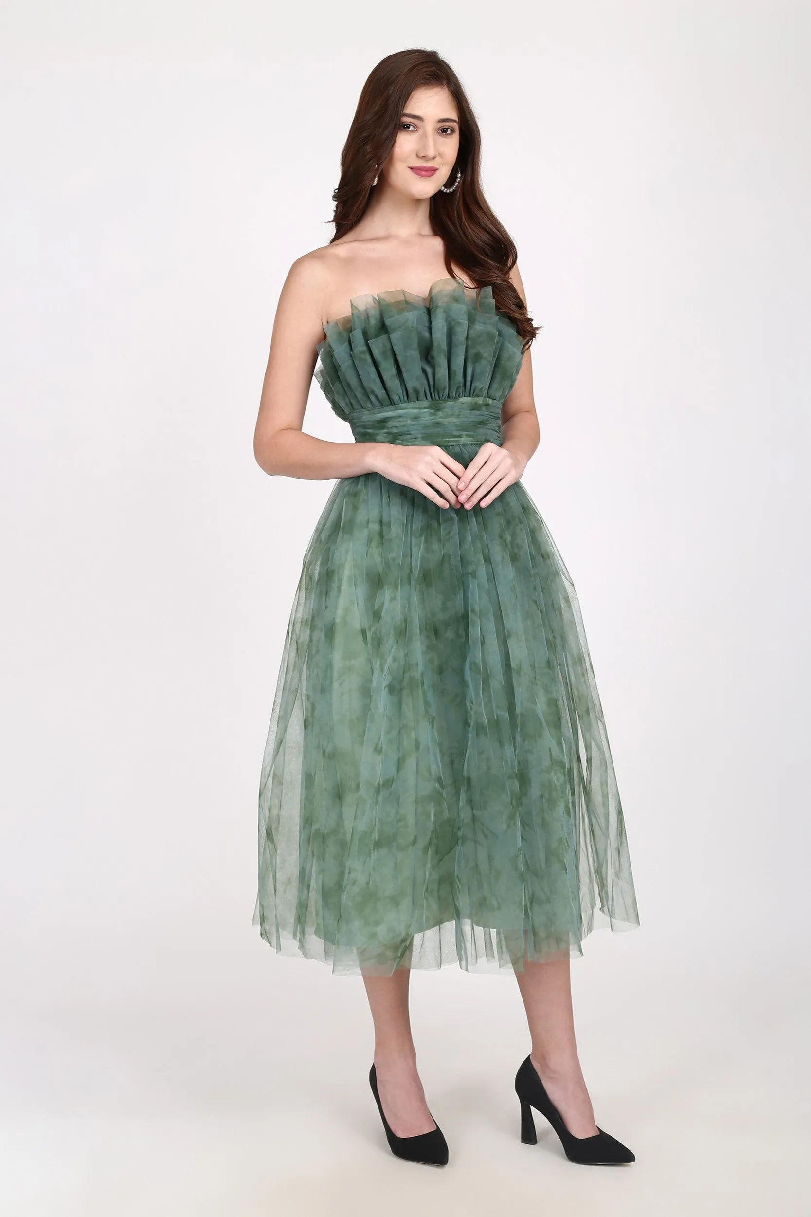 Veriry Tulle Midi Dress in Green Floral Print sold by Lace & Beads product image thumbnail 2