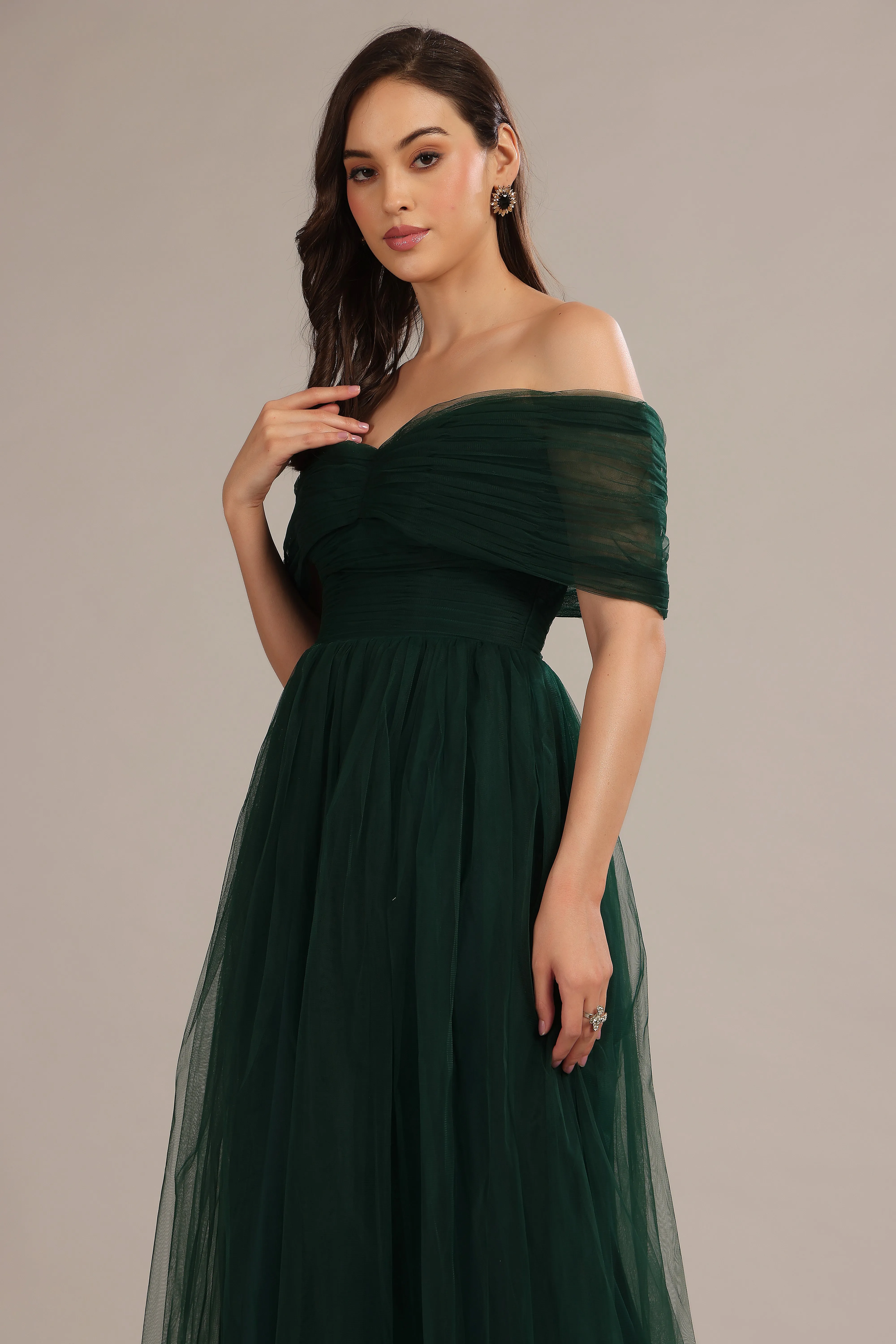 Gillian Maxi Dress in Emerald Green sold by Lace & Beads product image thumbnail 5
