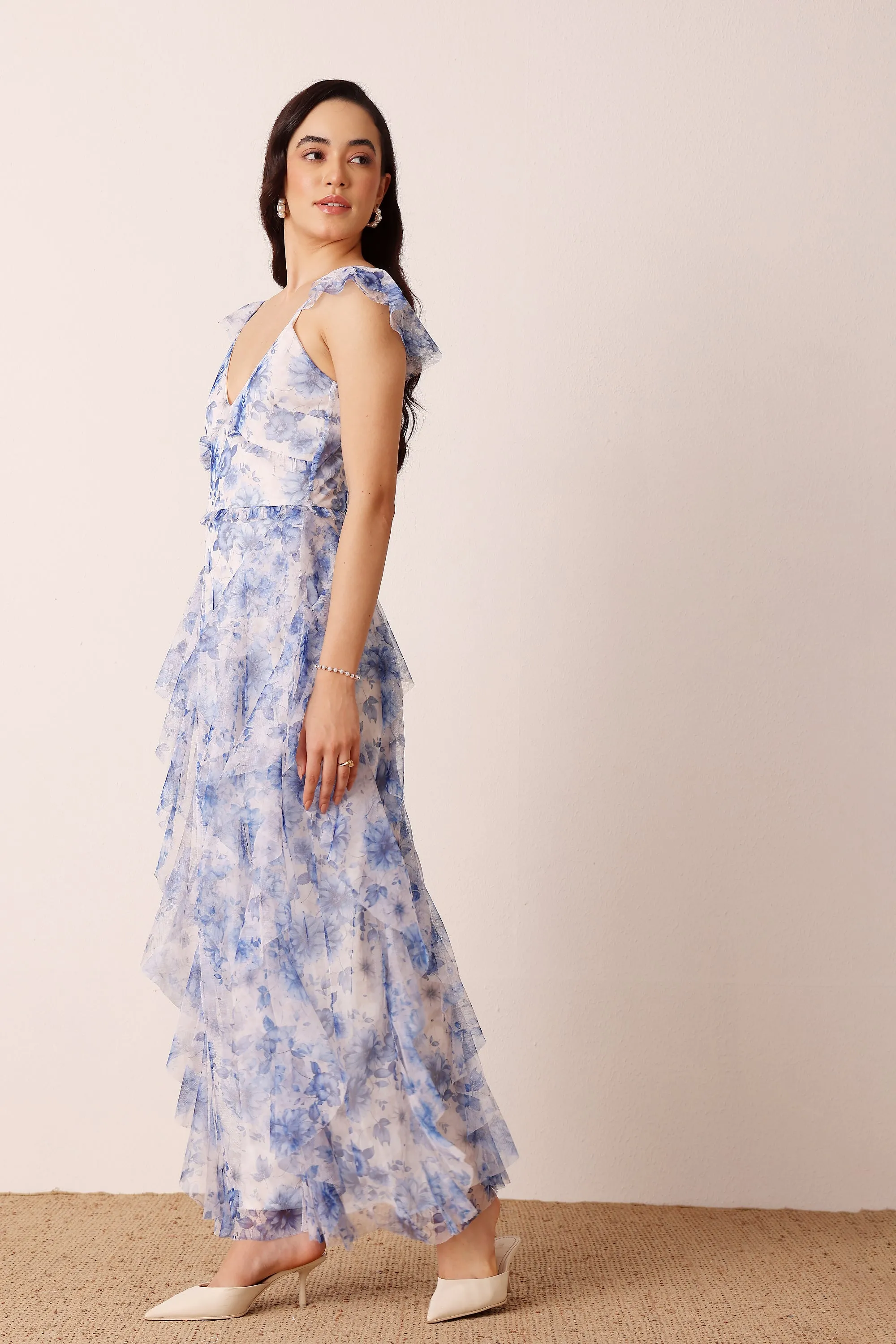 Malin Maxi Dress in Blue Print sold by Lace & Beads product image thumbnail 5