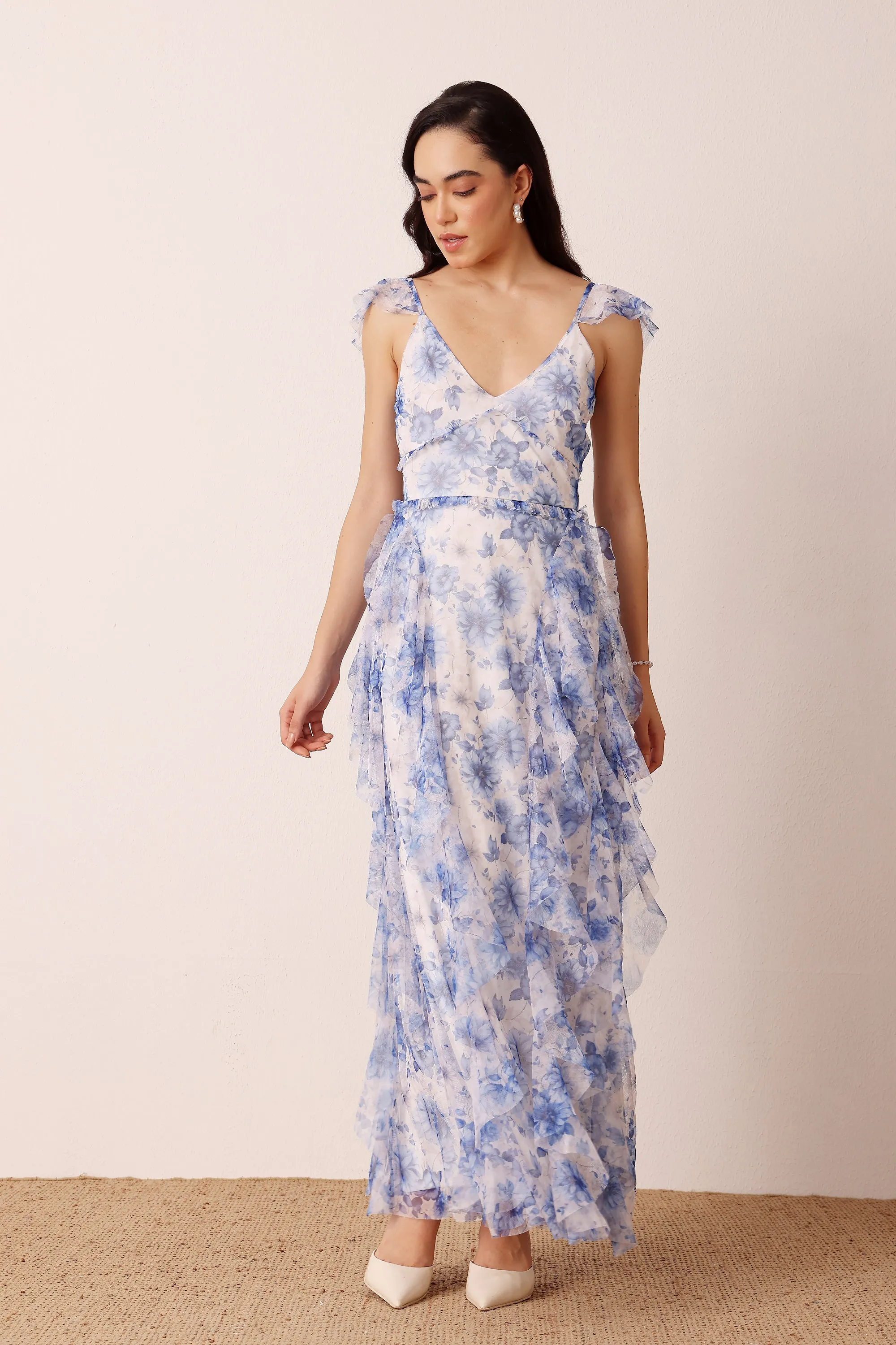 Malin Maxi Dress in Blue Print sold by Lace & Beads product image thumbnail 4