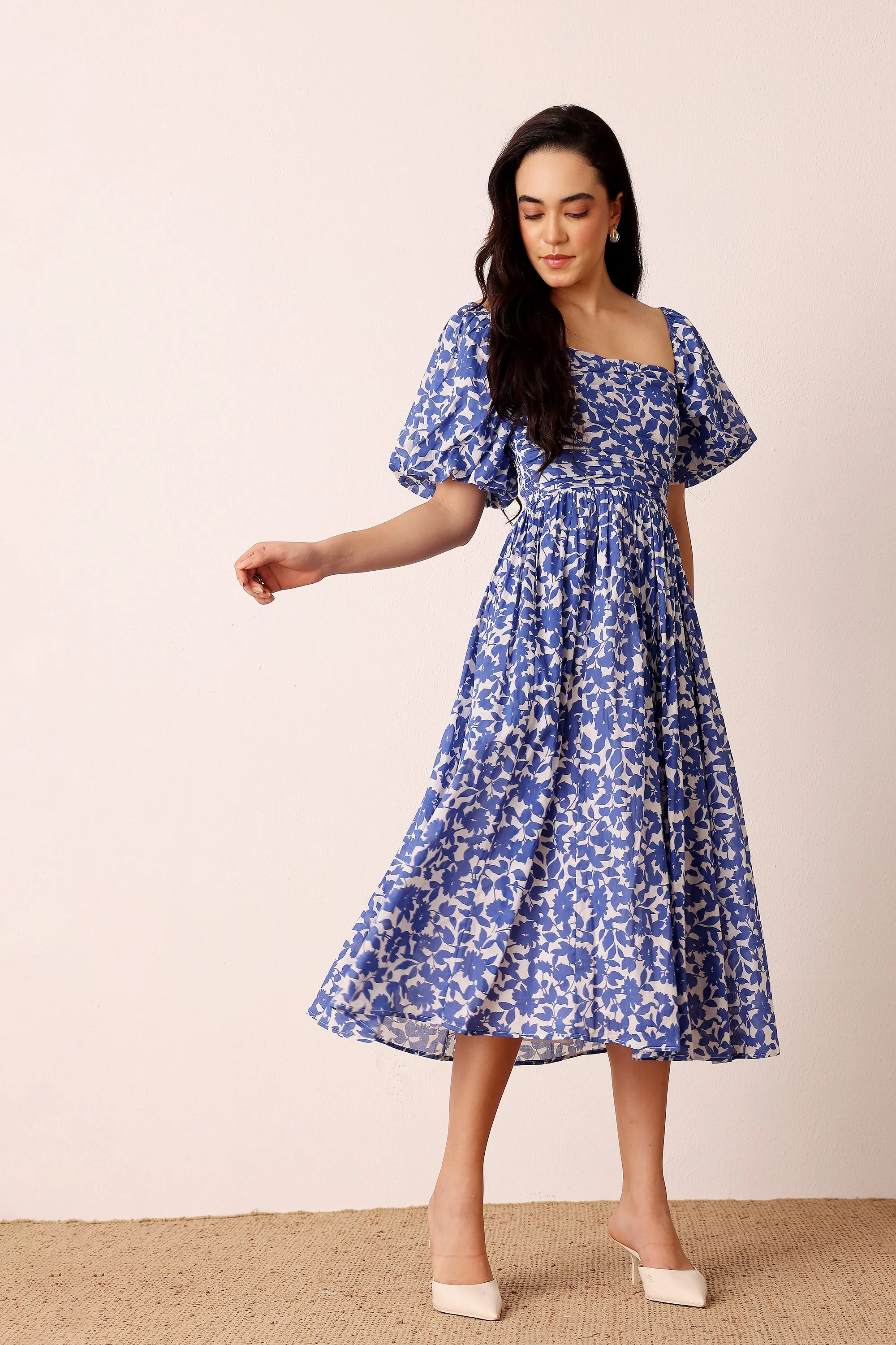Lana Puff Sleeve Cotton Midi Dress in Blue Leaf Print sold by Lace & Beads product image thumbnail 4