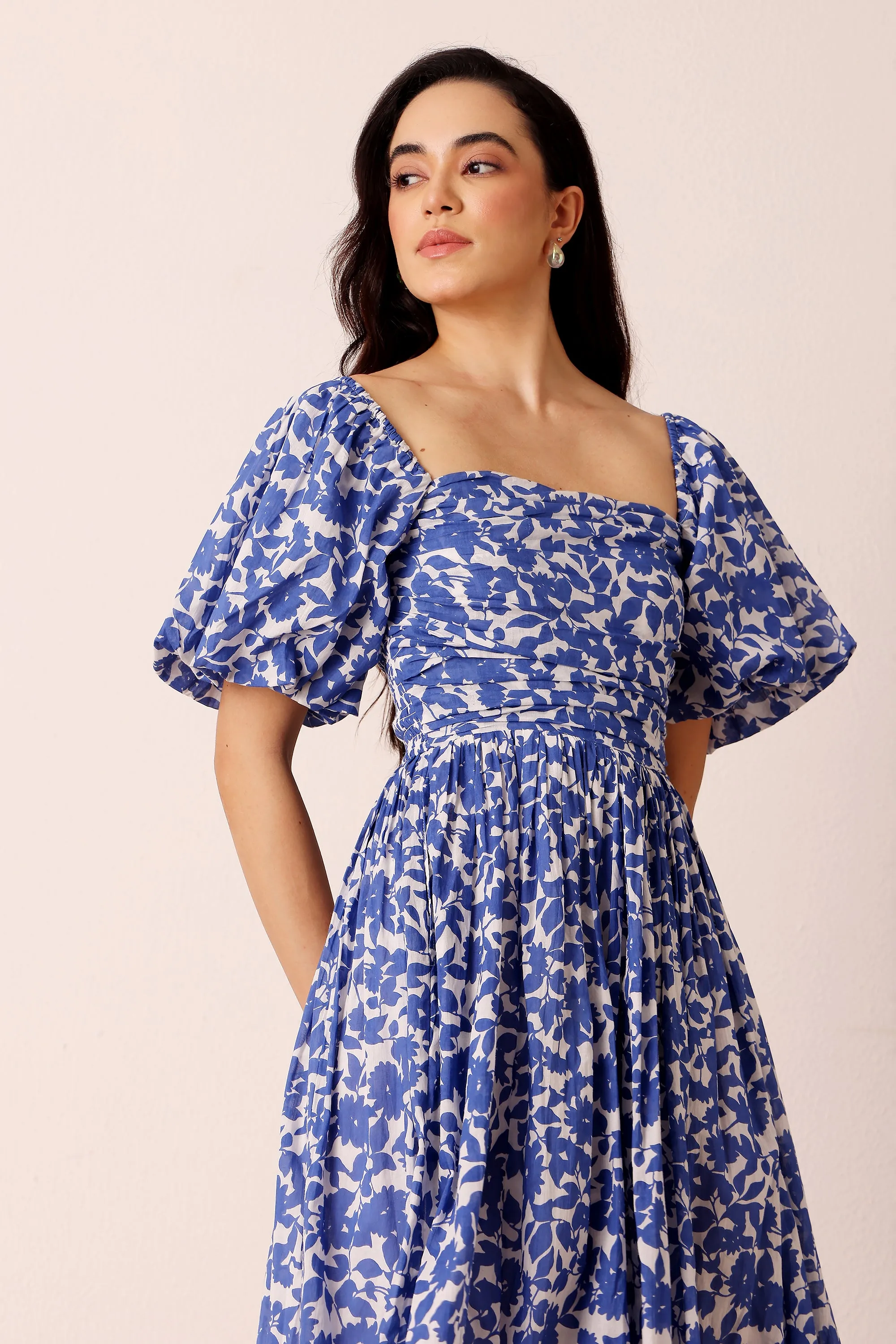 Lana Puff Sleeve Cotton Midi Dress in Blue Leaf Print sold by Lace & Beads product image thumbnail 5