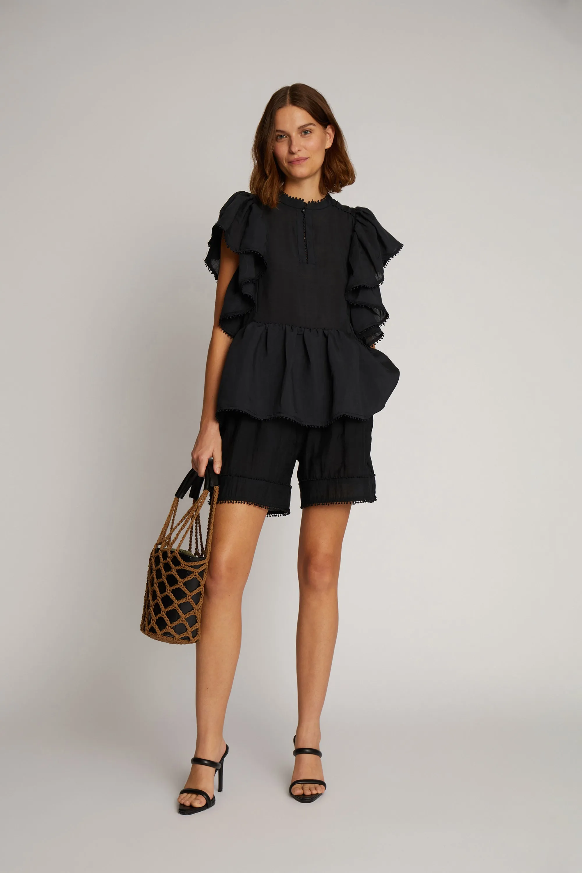 UFOLIA - BLACK sold by Munthe