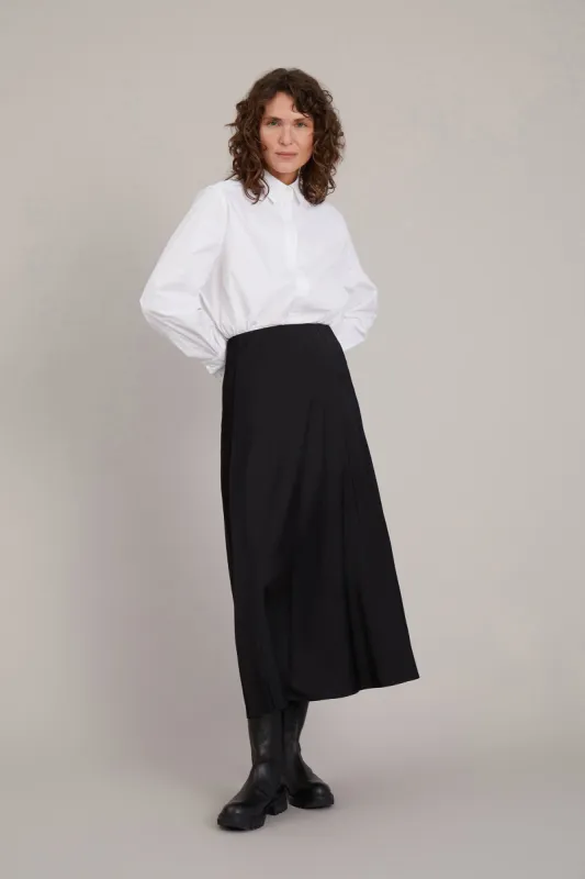 BABE - BLACK sold by Munthe