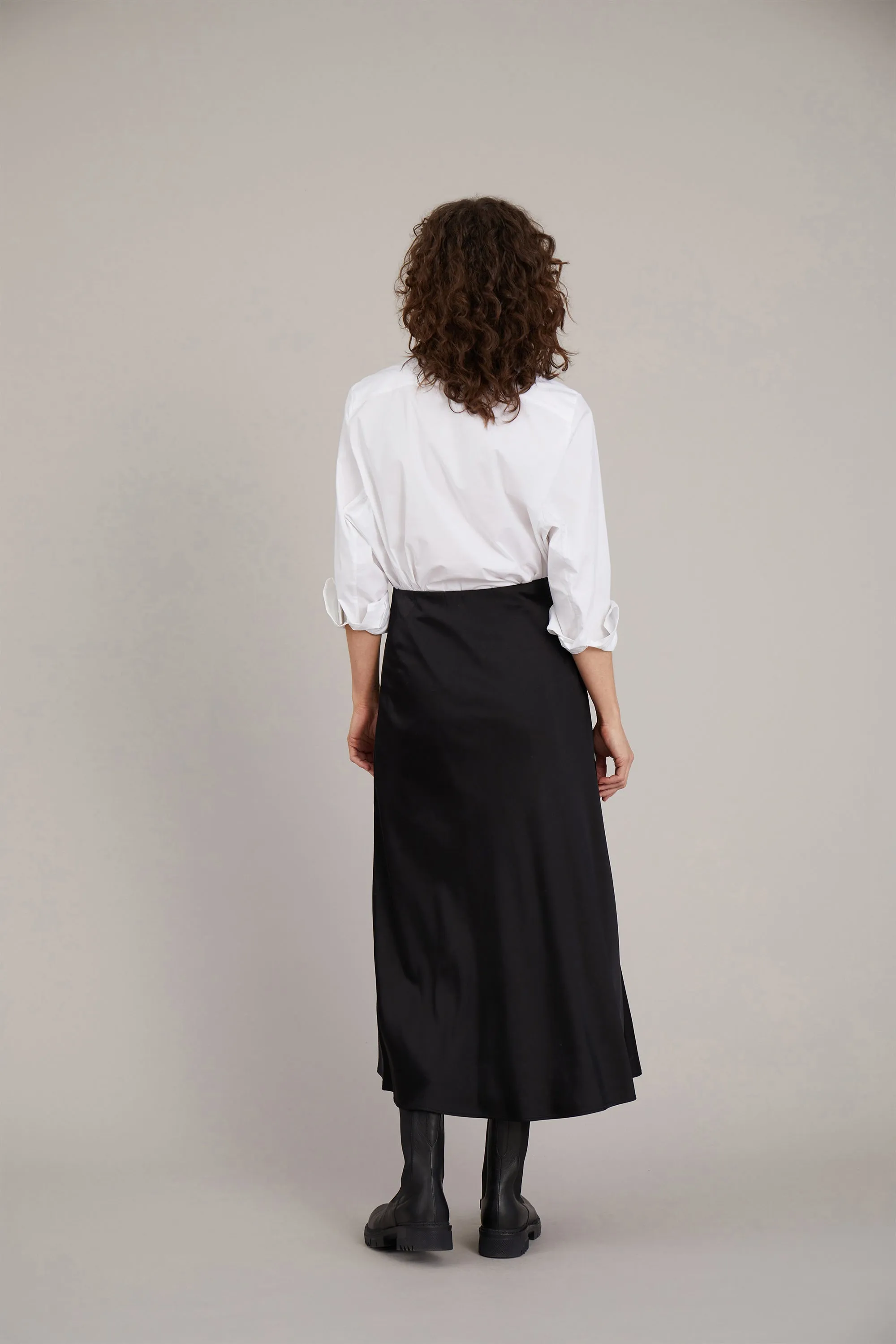 BABE - BLACK sold by Munthe product image thumbnail 3