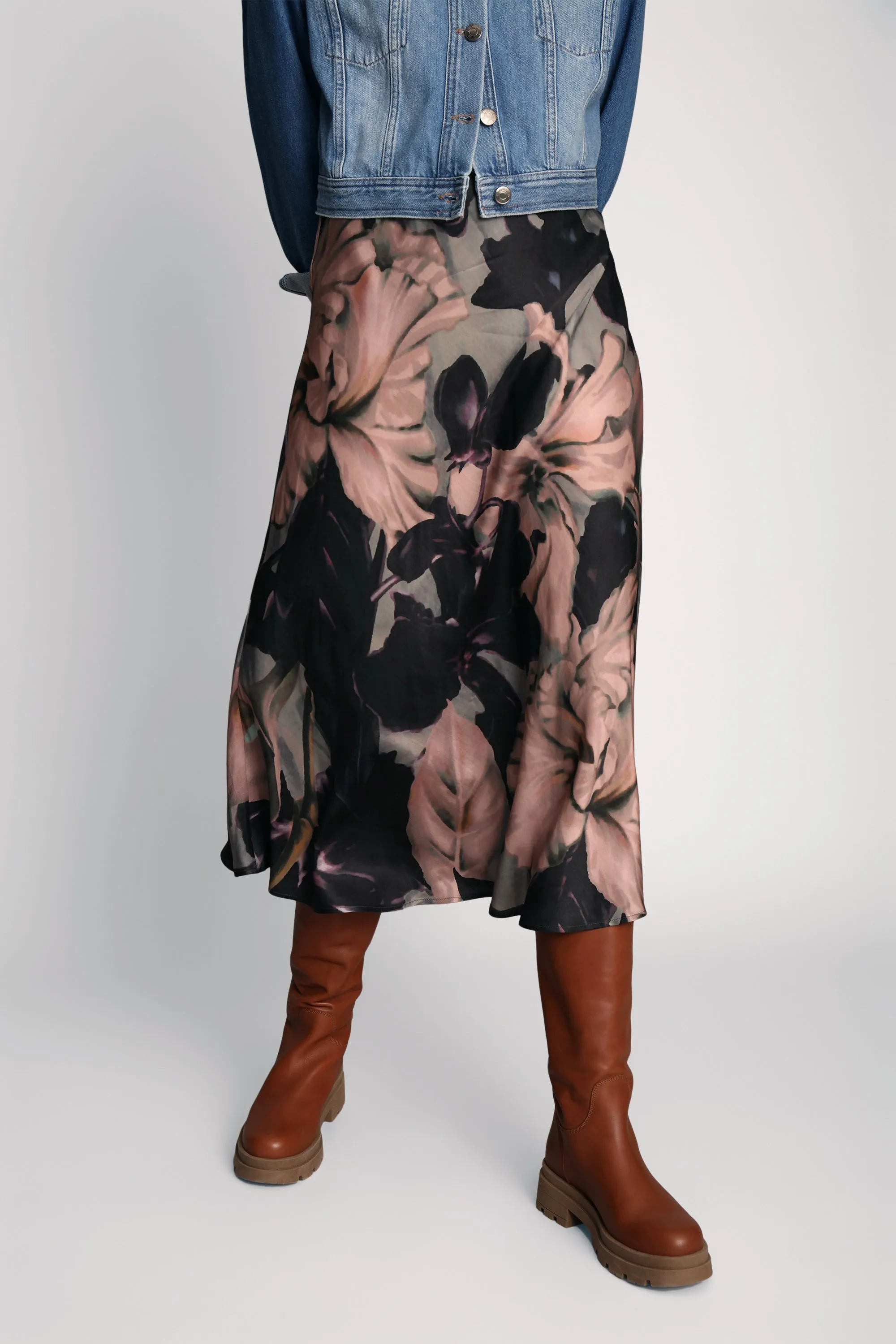 CARSON sold by Munthe product image thumbnail 3