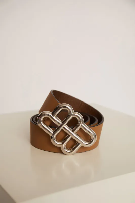 MATTER - CAMEL sold by Munthe