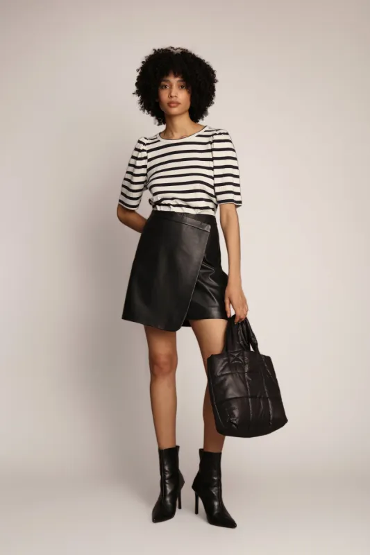 EXPANDRA - BLACK sold by Munthe