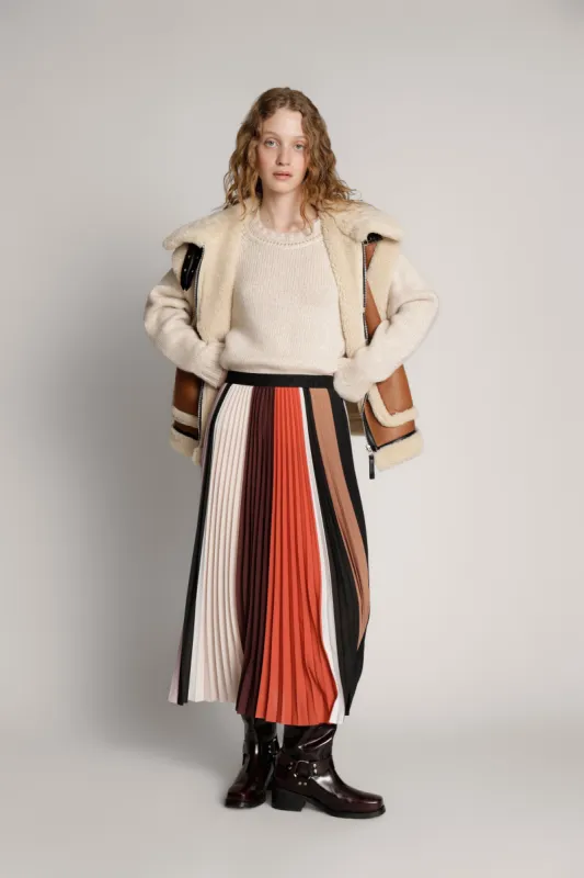 CHARMING sold by Munthe