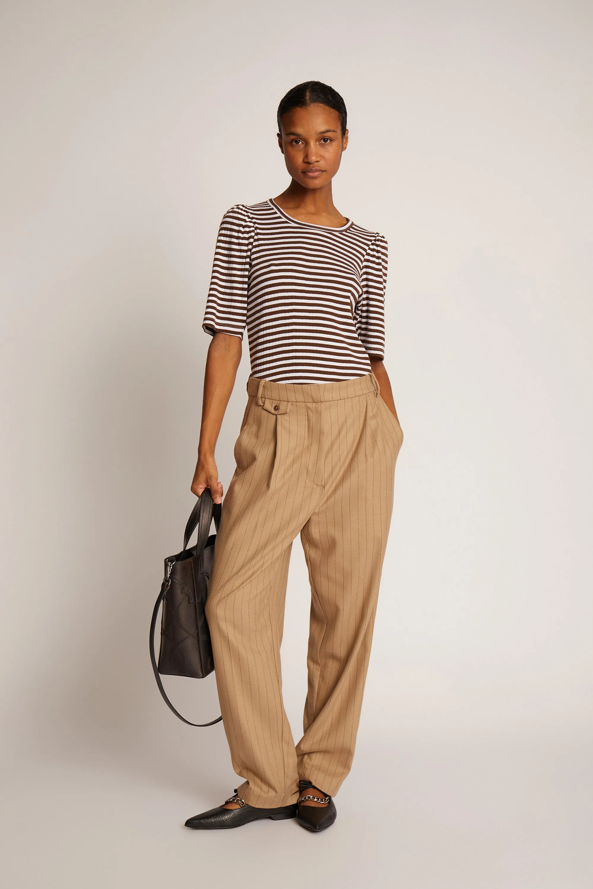 JIKOLAZ - MOCCA sold by Munthe