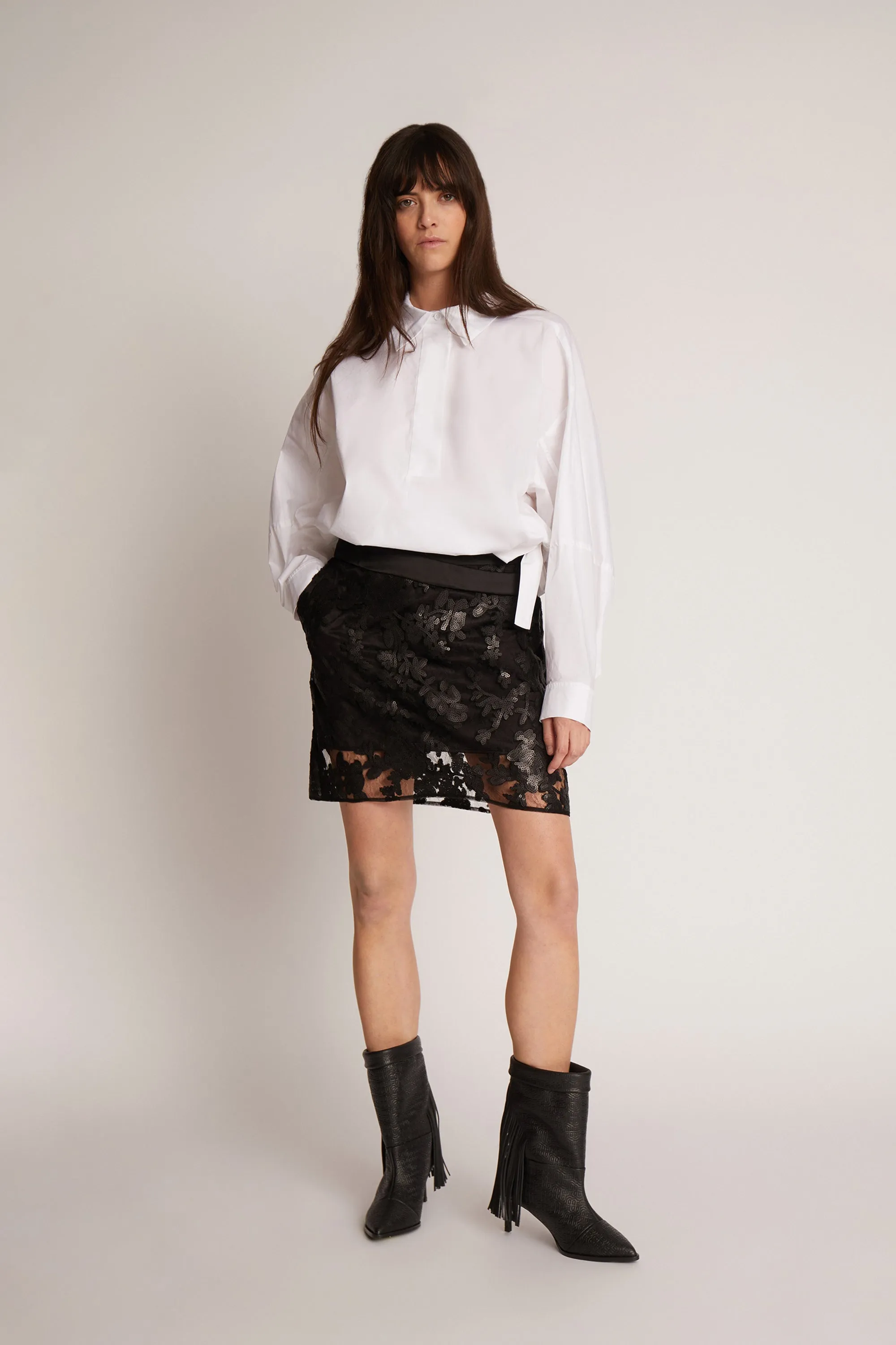 TAZY - BLACK sold by Munthe
