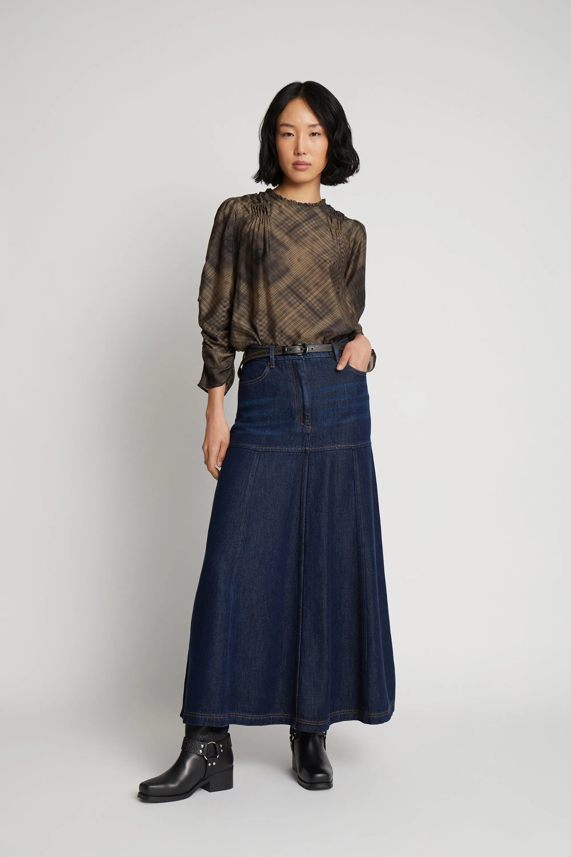 TUMUS - BROWN sold by Munthe