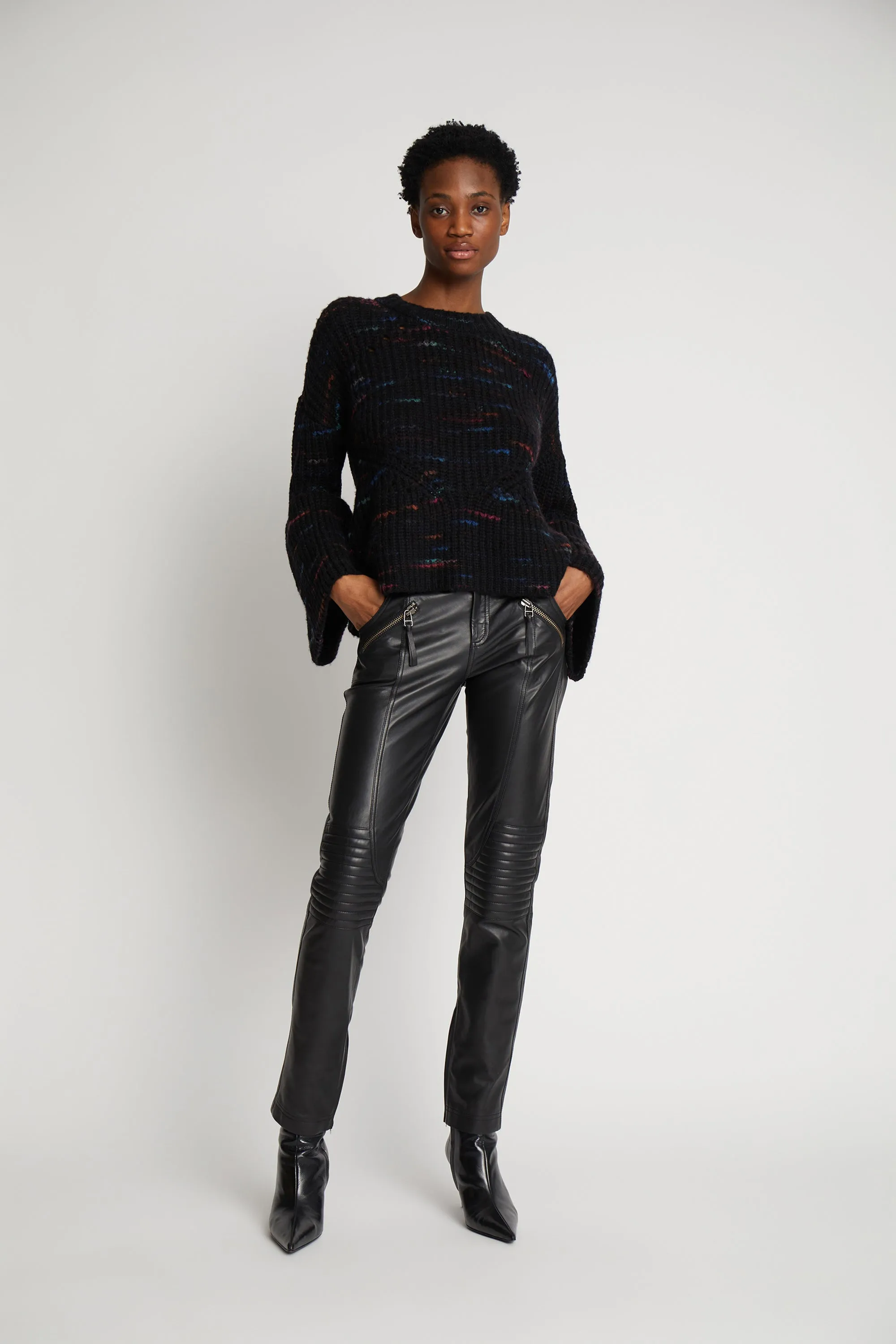 SORINA - BLACK sold by Munthe