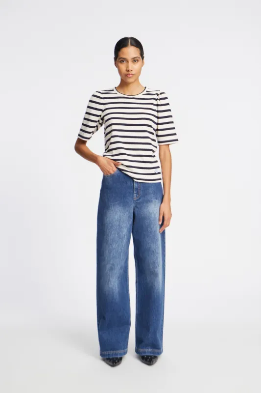 ZIKOLAZ - NAVY sold by Munthe