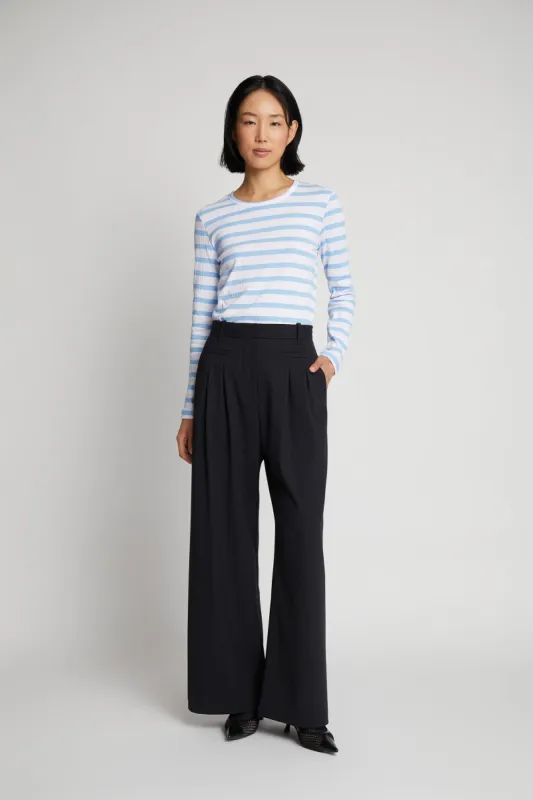 JOTE - LIGHT BLUE sold by Munthe