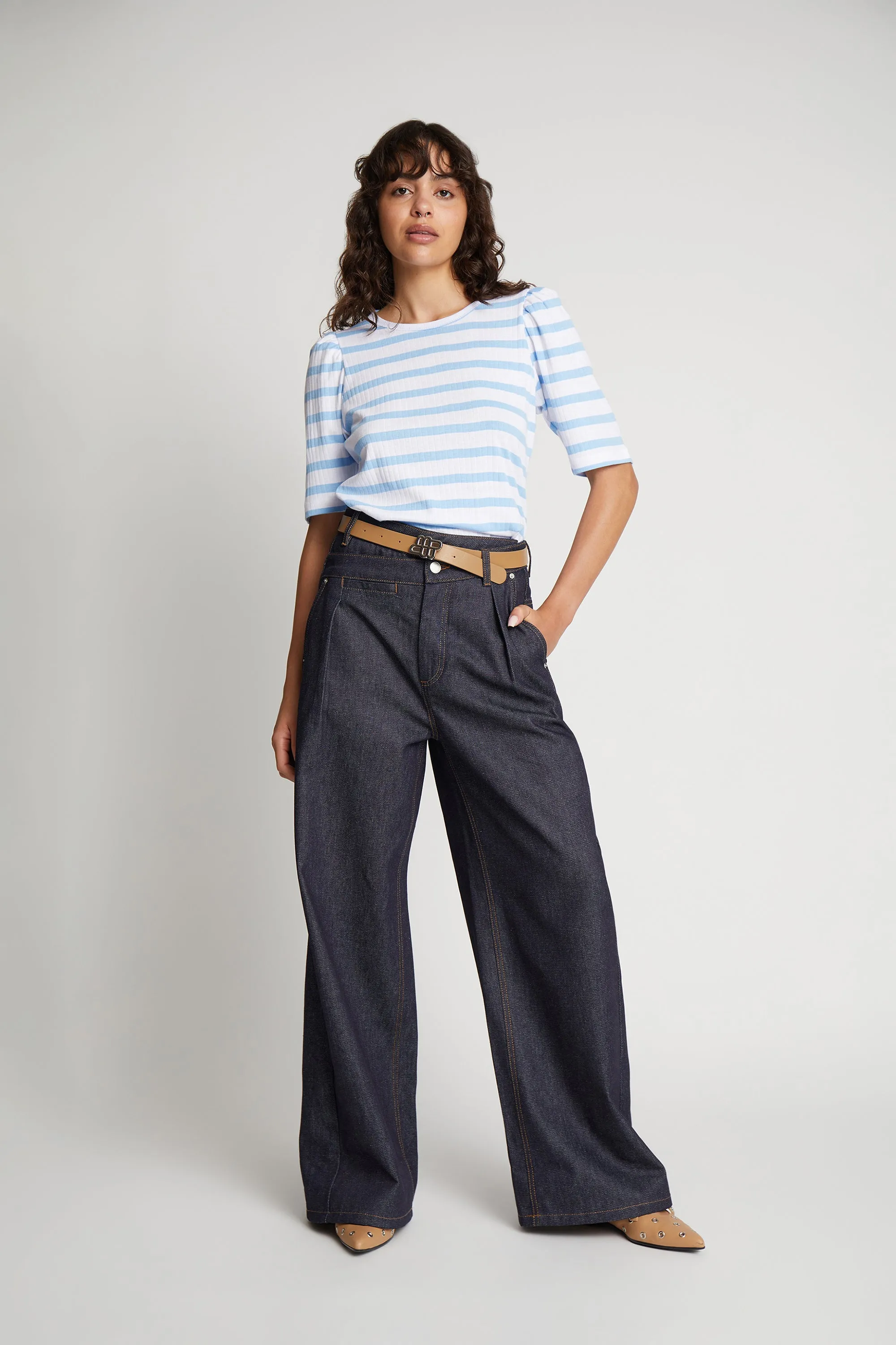 JIKOLAZ - LIGHT BLUE sold by Munthe