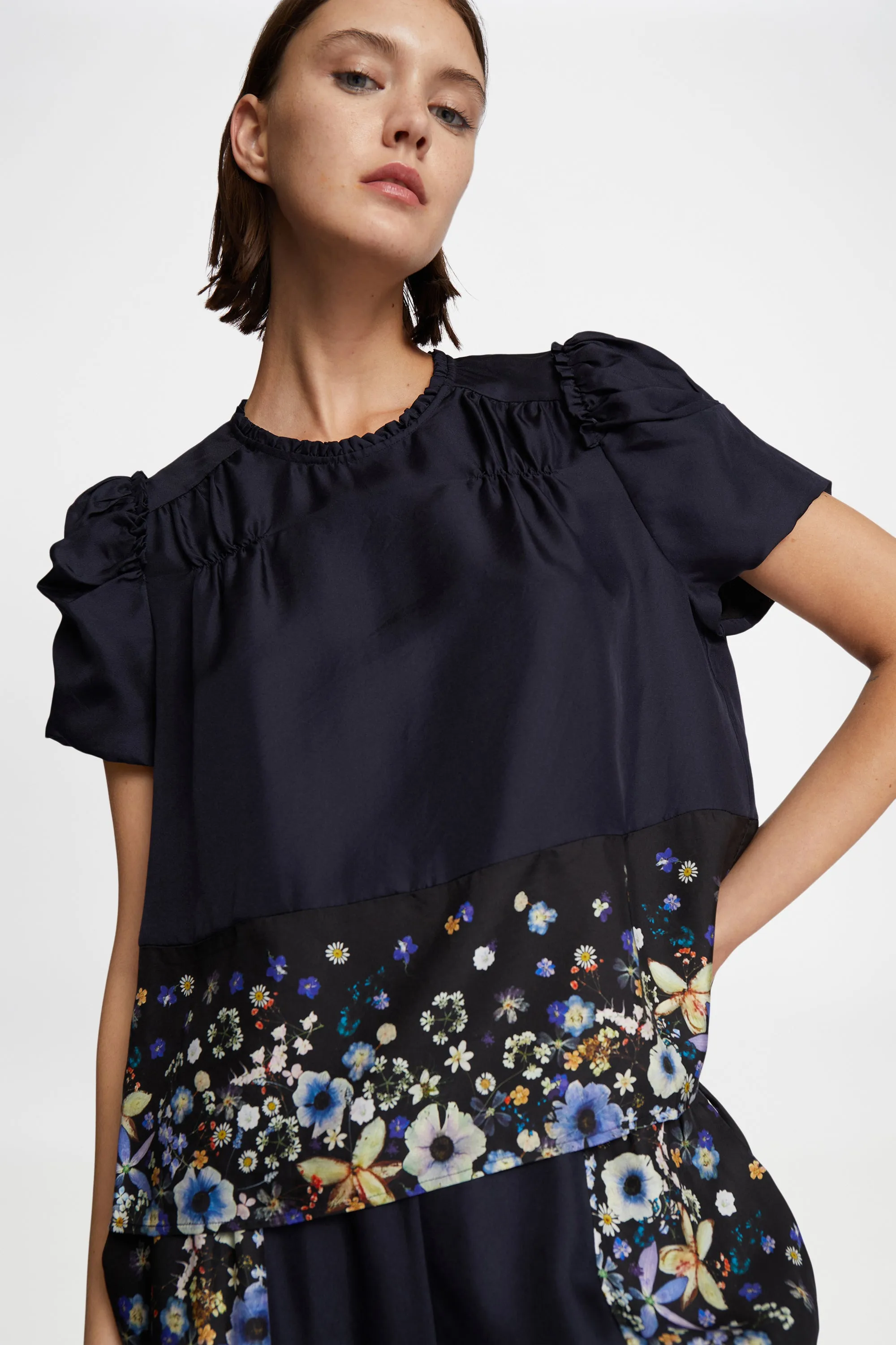 FAHSAI SILK - BLACK sold by Munthe product image thumbnail 2