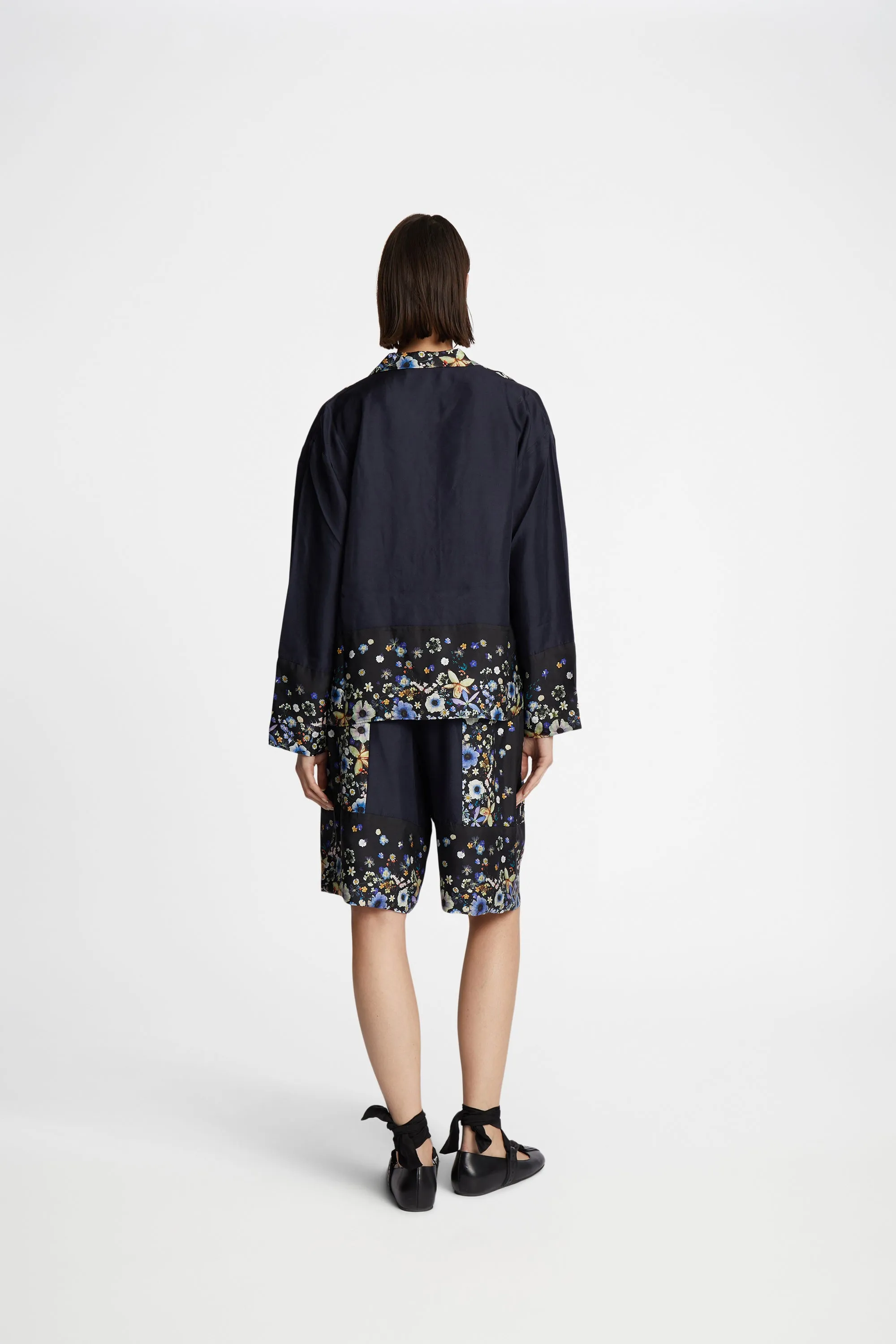 FAIZA SILK - BLACK sold by Munthe product image thumbnail 5