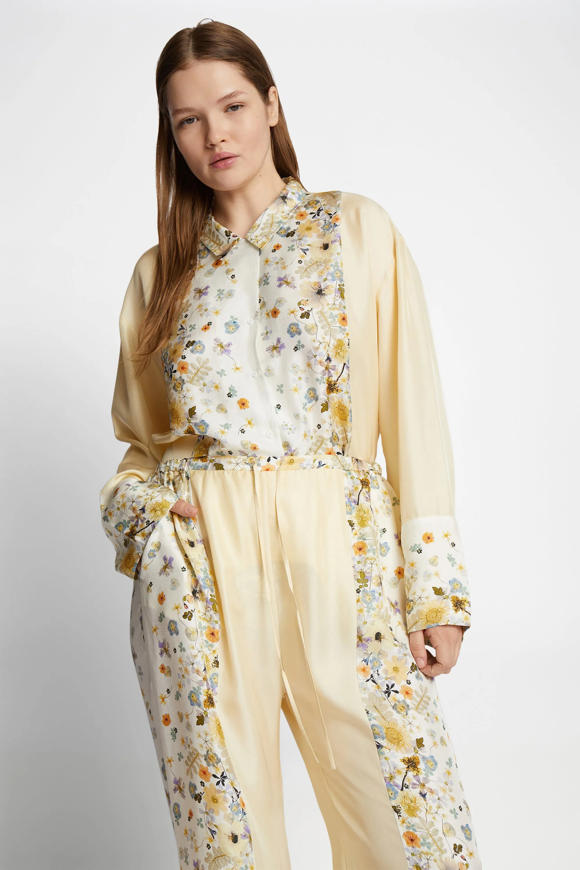 FAIZA SILK - CREME sold by Munthe product image thumbnail 3