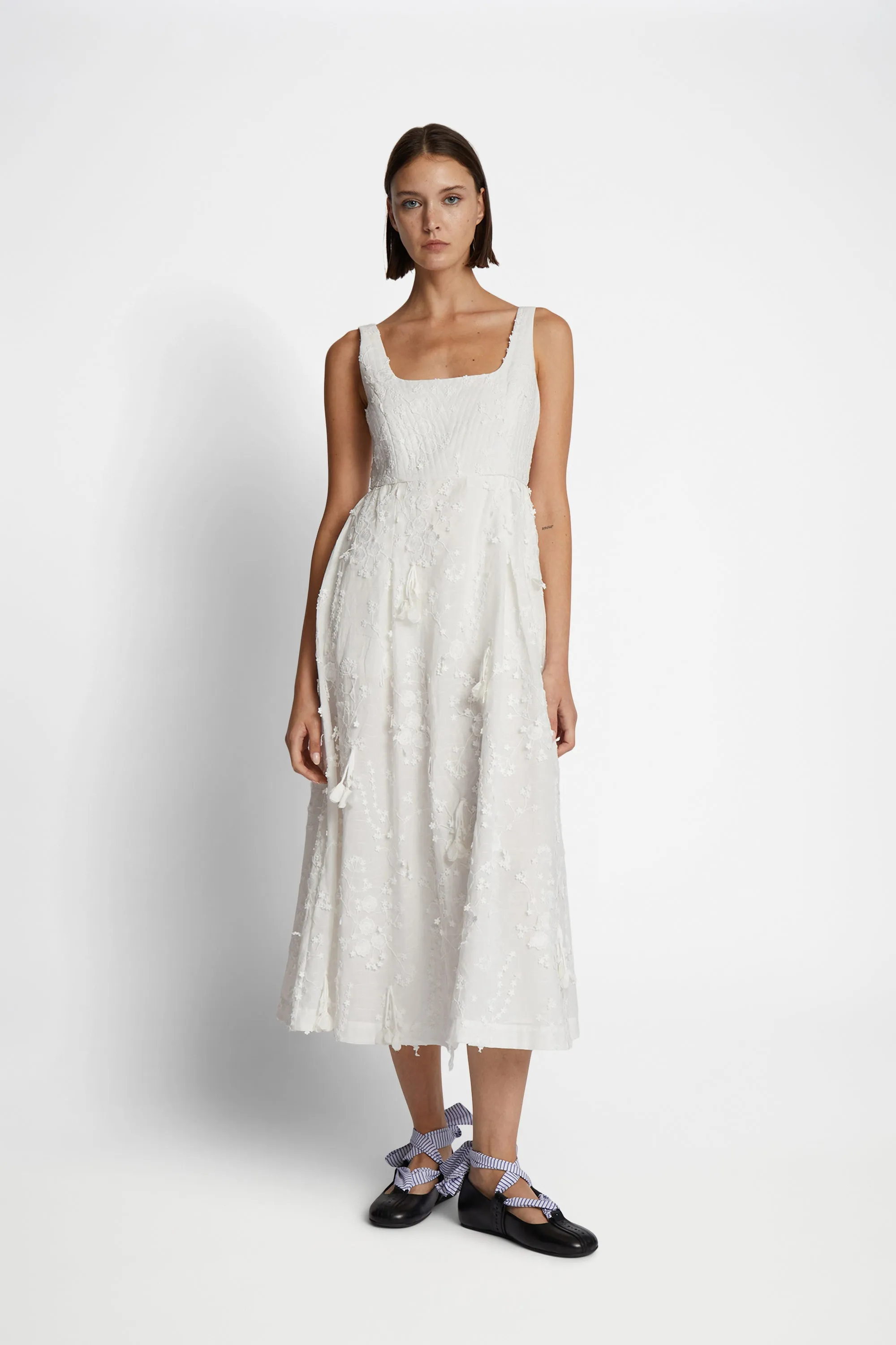 FRONIA - IVORY sold by Munthe