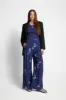 FAICUS - NAVY sold by Munthe