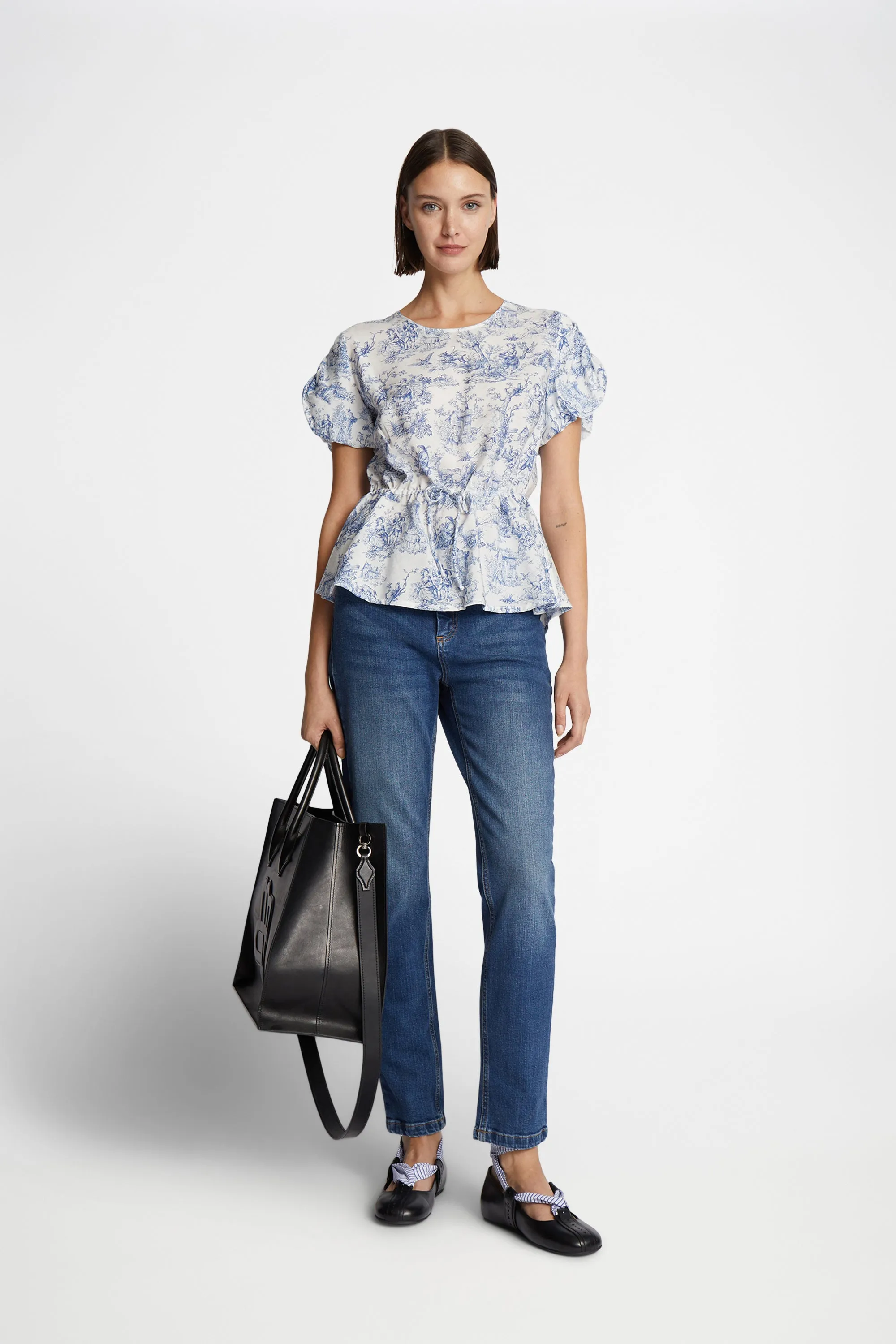 FINONOLA - LIGHT BLUE sold by Munthe