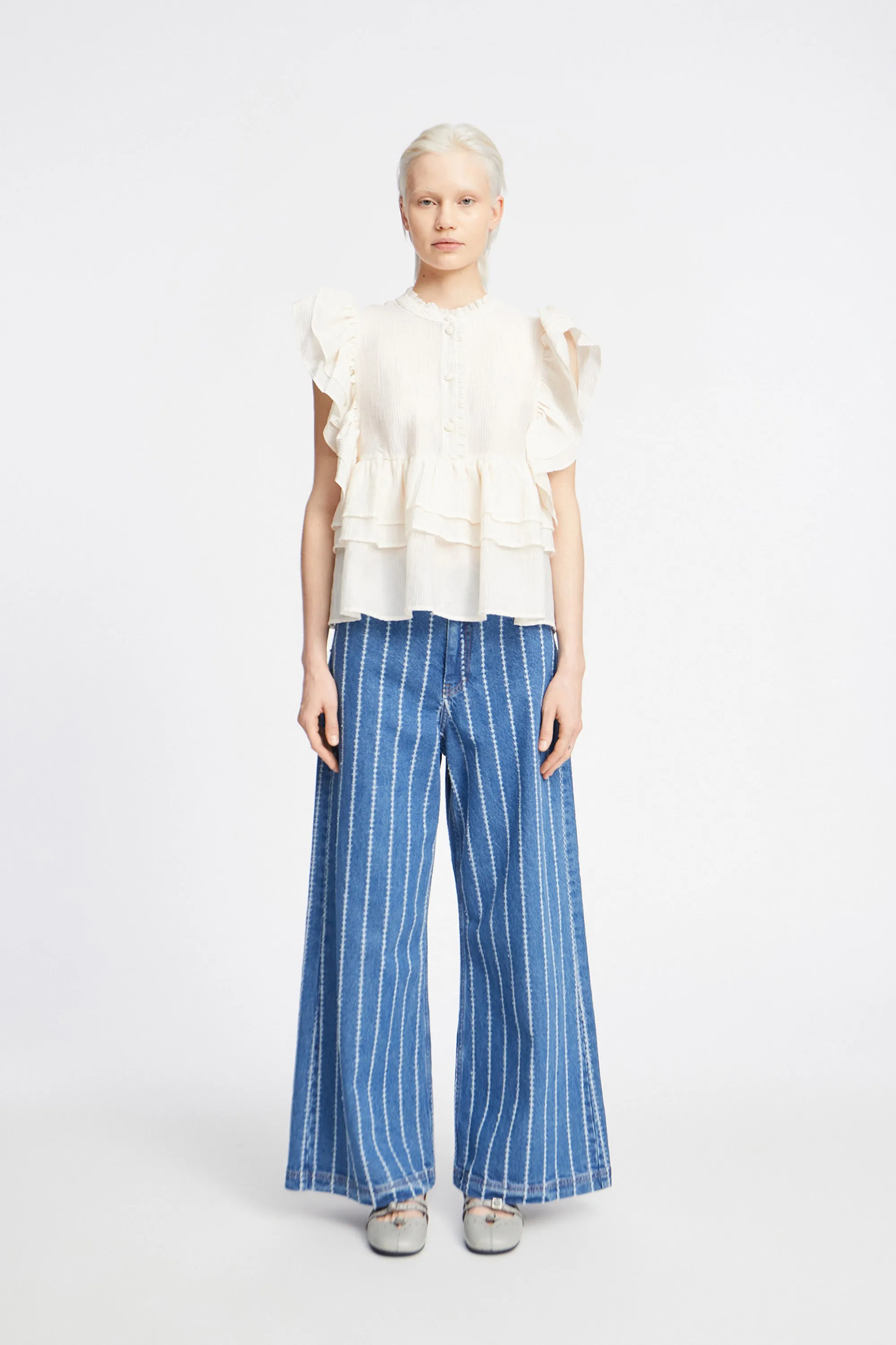 FULTON - IVORY sold by Munthe