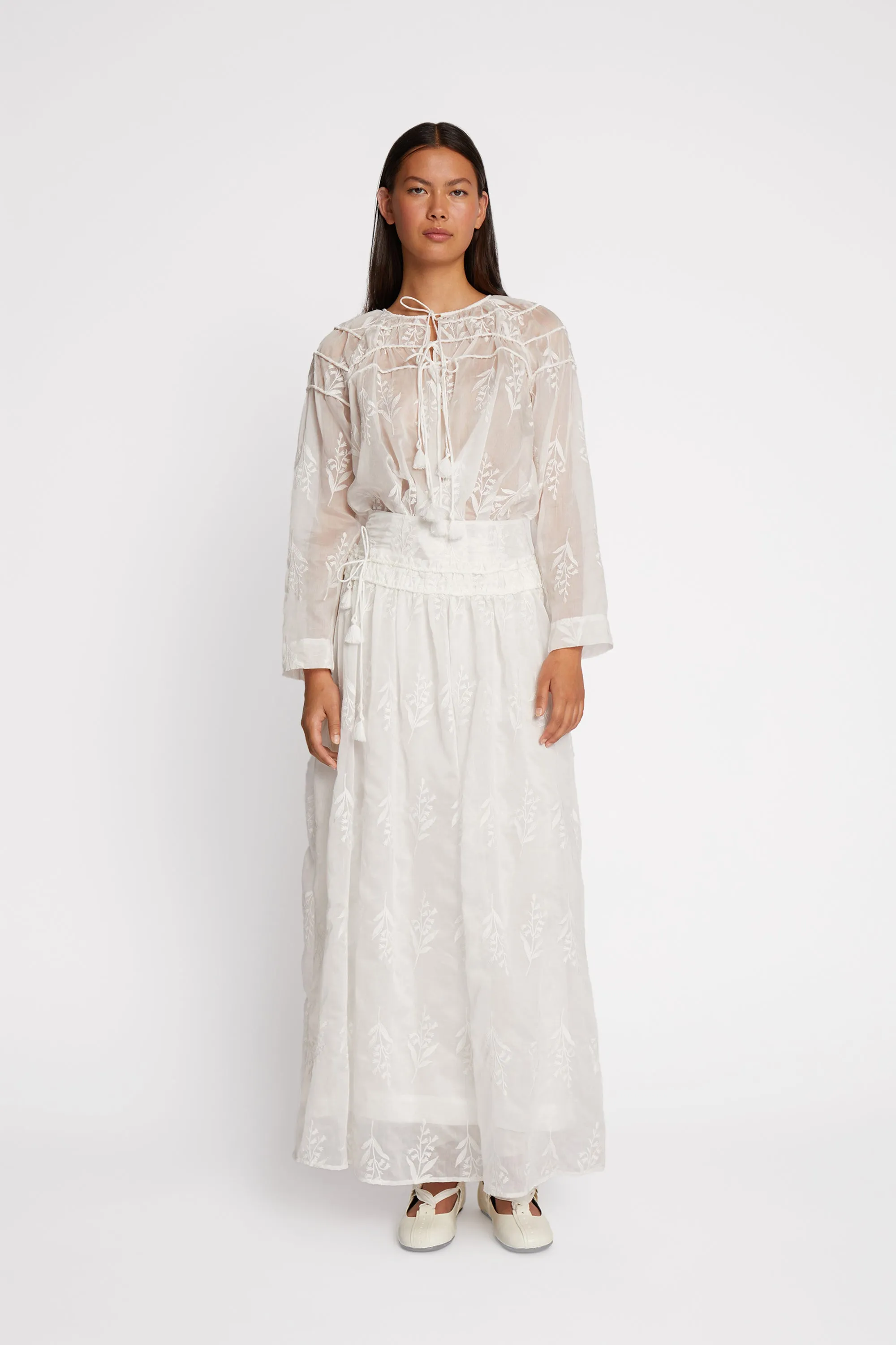 UZZA - IVORY sold by Munthe