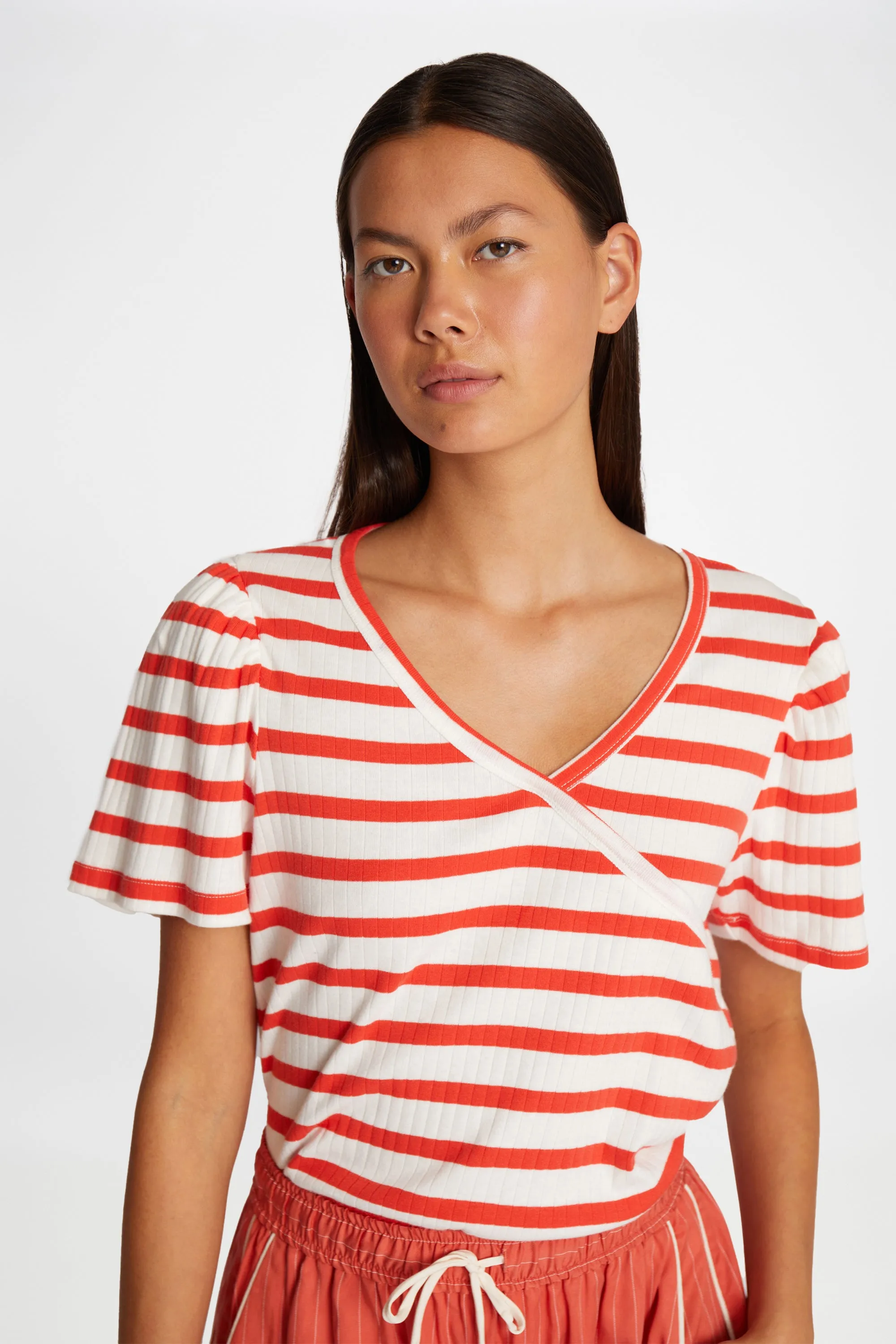 UTE - RED sold by Munthe product image thumbnail 2